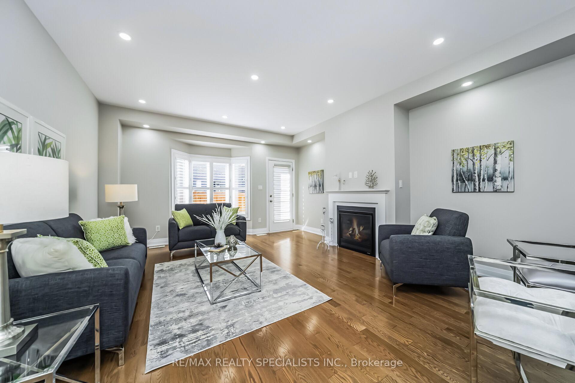 Photo 19 of 16 Dalbeattie Drive, Brampton, Bram West — HOMEH