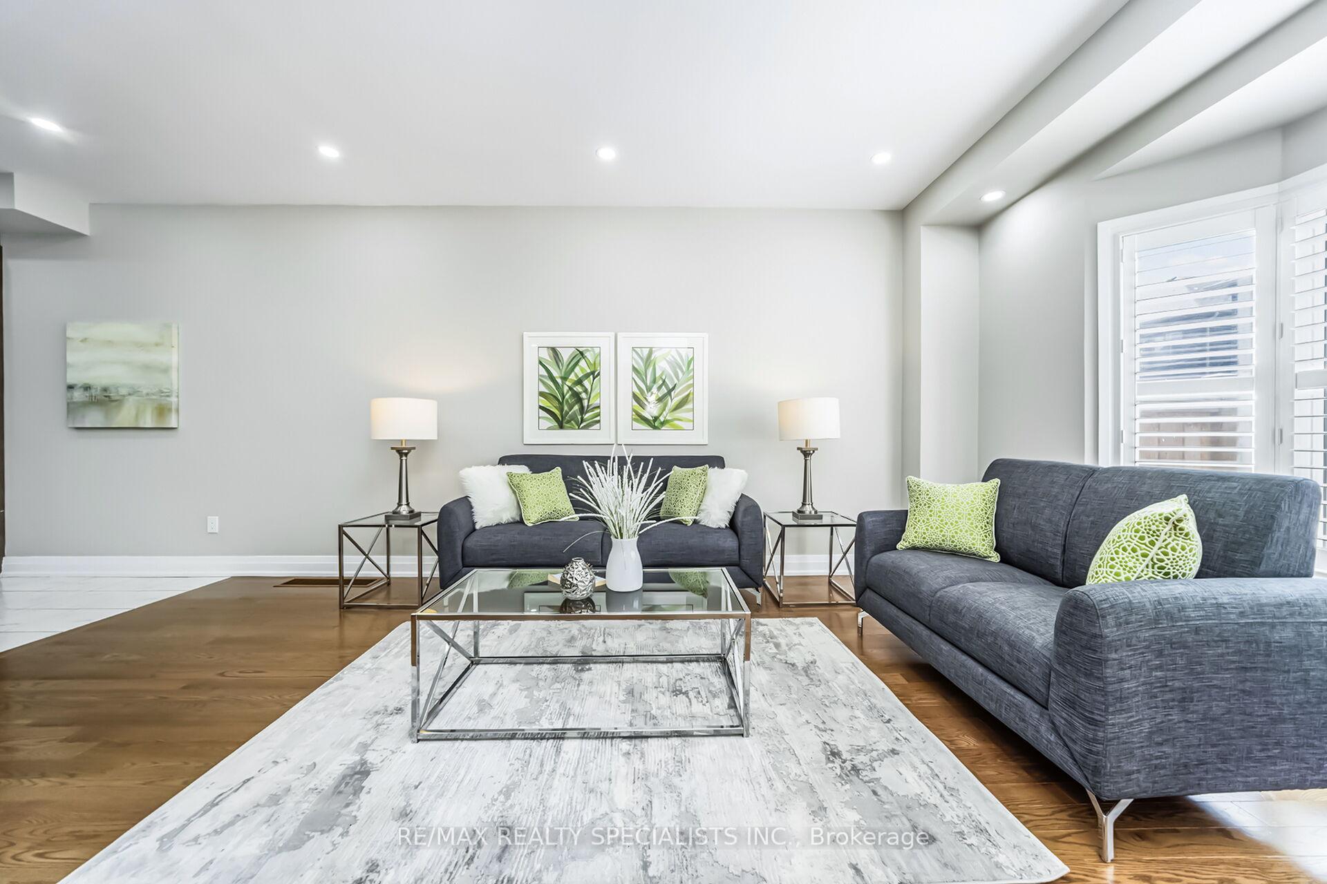 Photo 22 of 16 Dalbeattie Drive, Brampton, Bram West — HOMEH