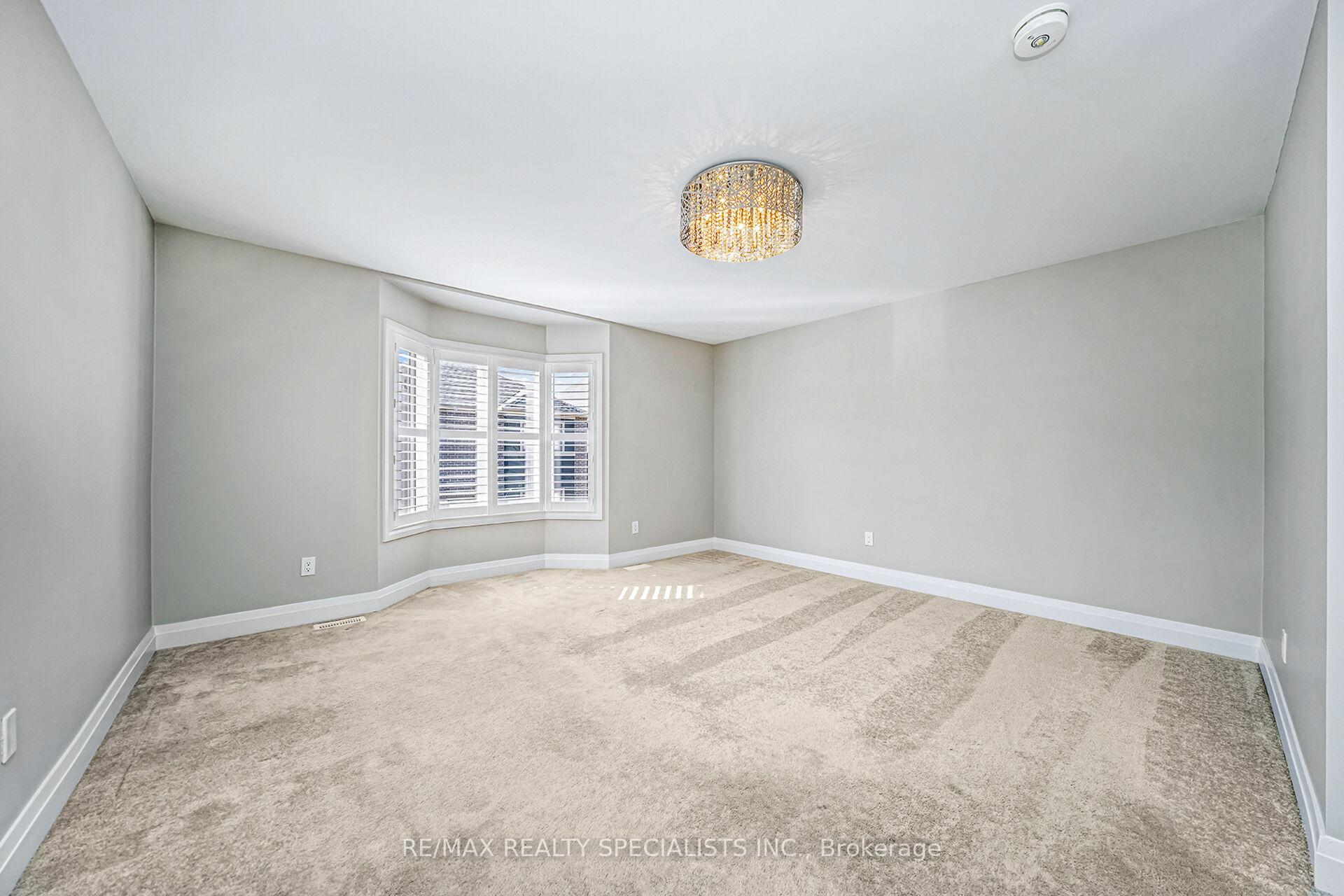 Photo 30 of 16 Dalbeattie Drive, Brampton, Bram West — HOMEH
