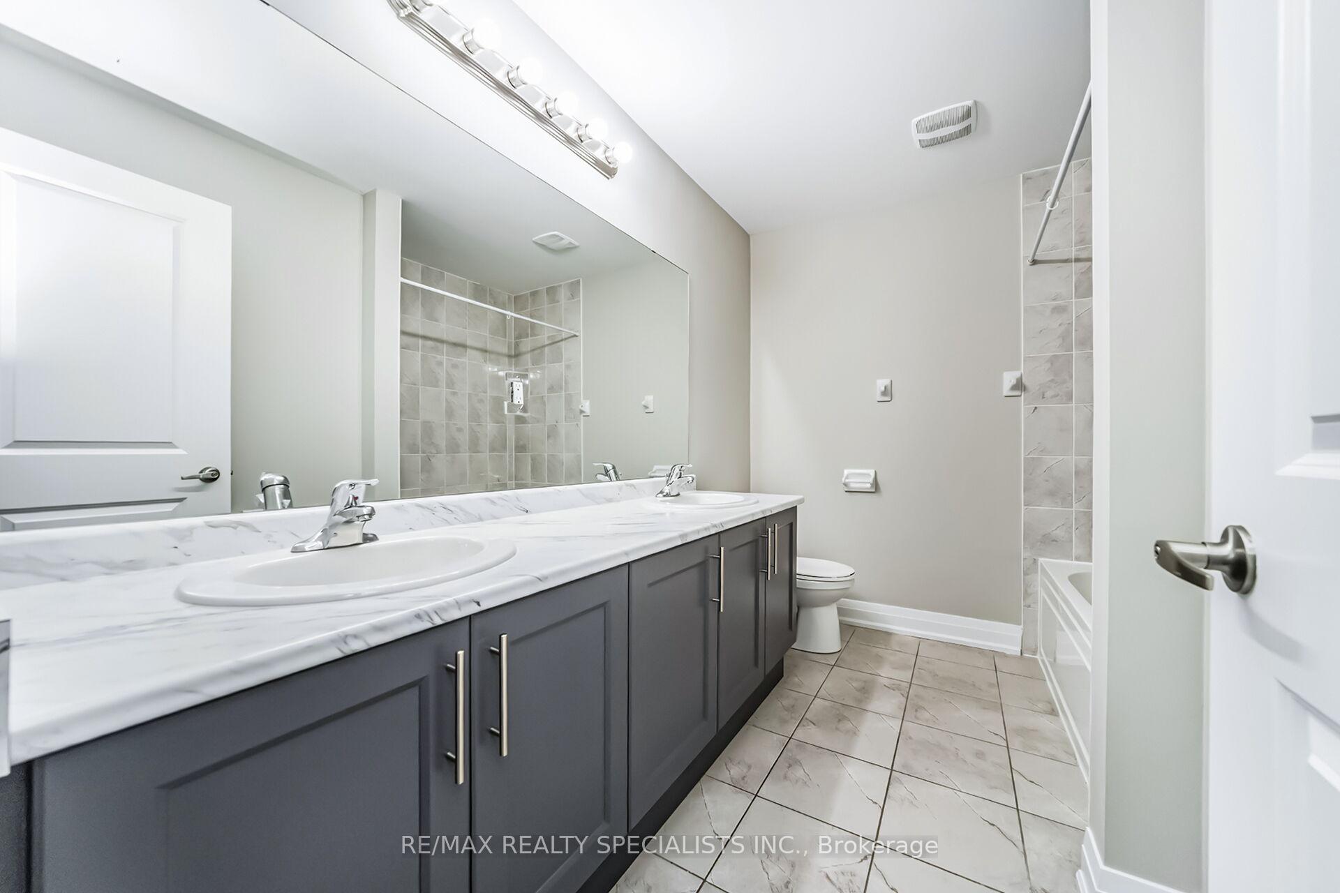 Photo 36 of 16 Dalbeattie Drive, Brampton, Bram West — HOMEH