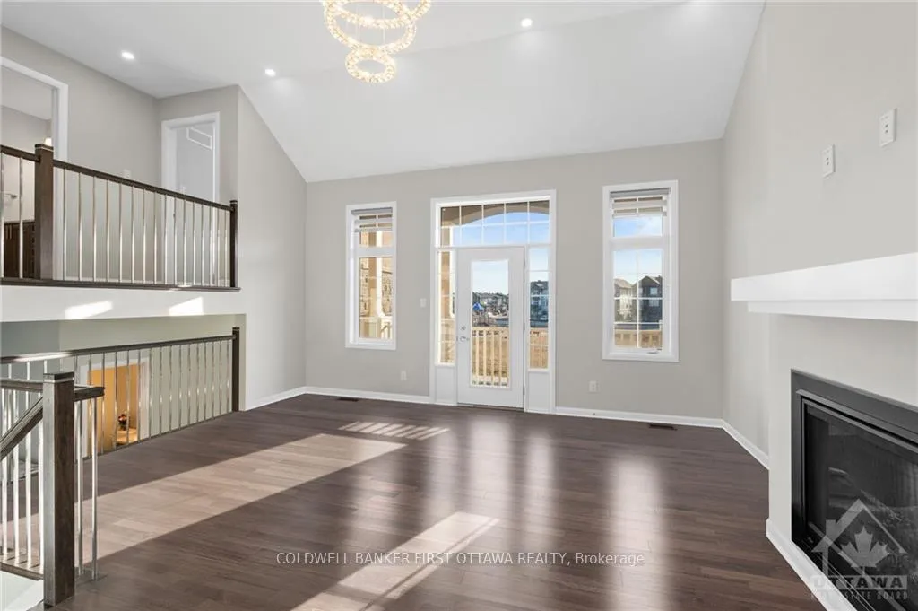 Photo 8 of 125 Paloma Circle, Ottawa, Barrhaven - Heritage Park — HOMEH
