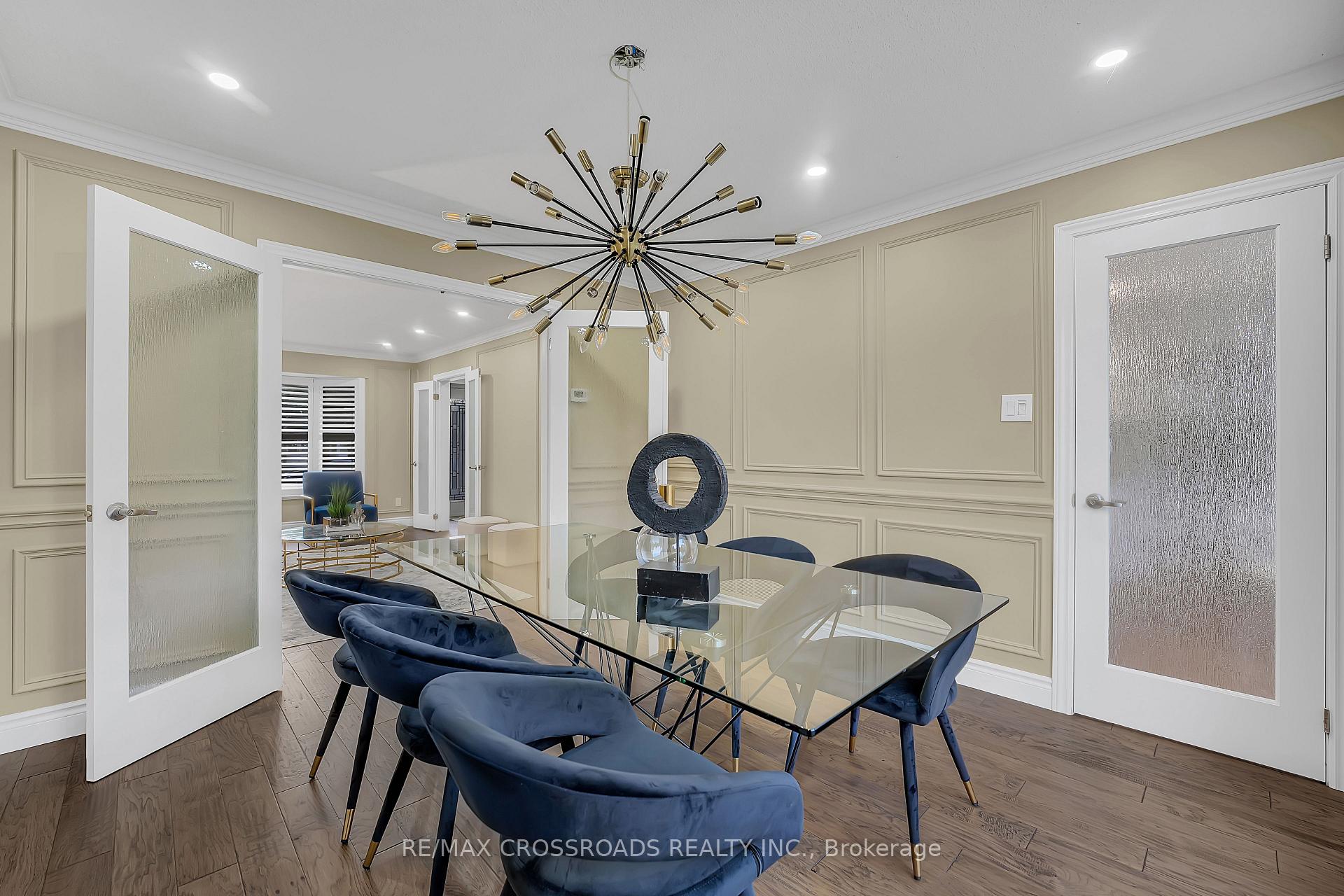 Photo 10 of 75 Barr Crescent, Brampton, Heart Lake East — HOMEH