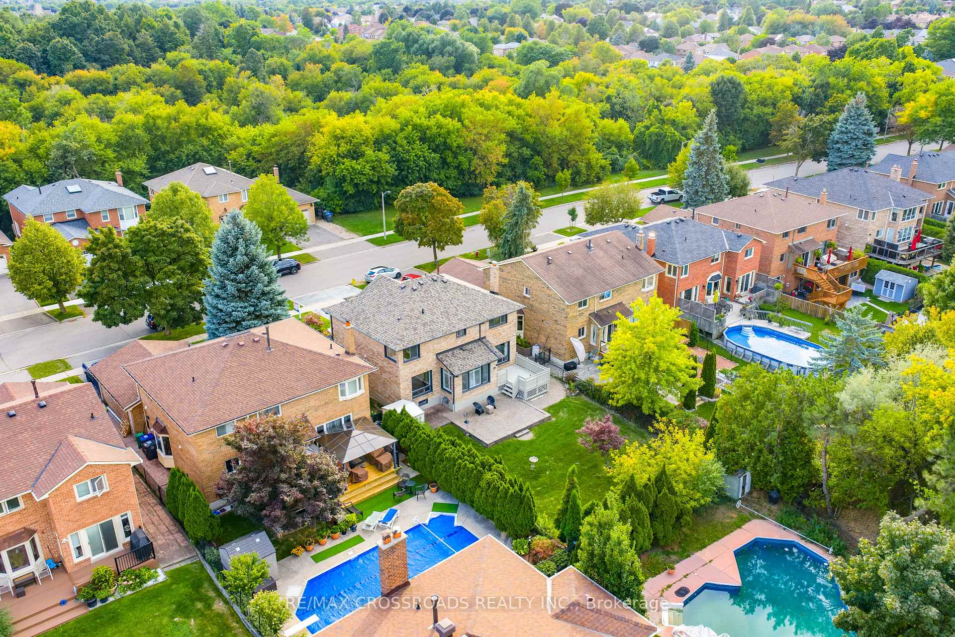 Photo 46 of 75 Barr Crescent, Brampton, Heart Lake East — HOMEH
