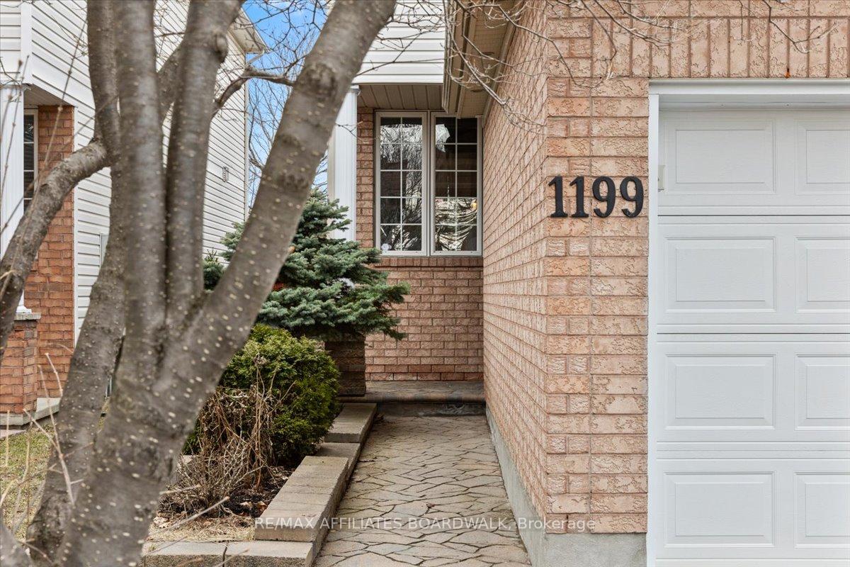 Photo 2 of 1199 Clyde Avenue, Ottawa, Central Park — HOMEH