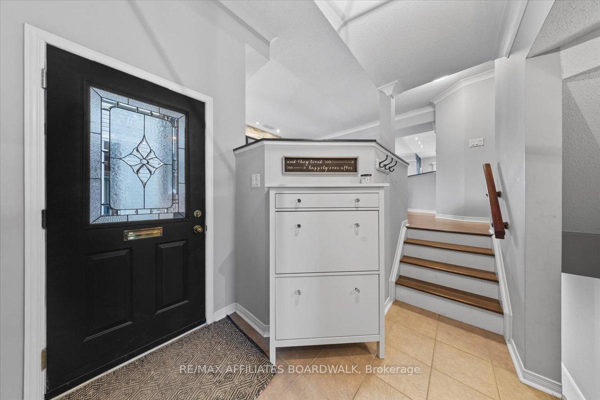 Photo 14 of 1199 Clyde Avenue, Ottawa, Central Park — HOMEH