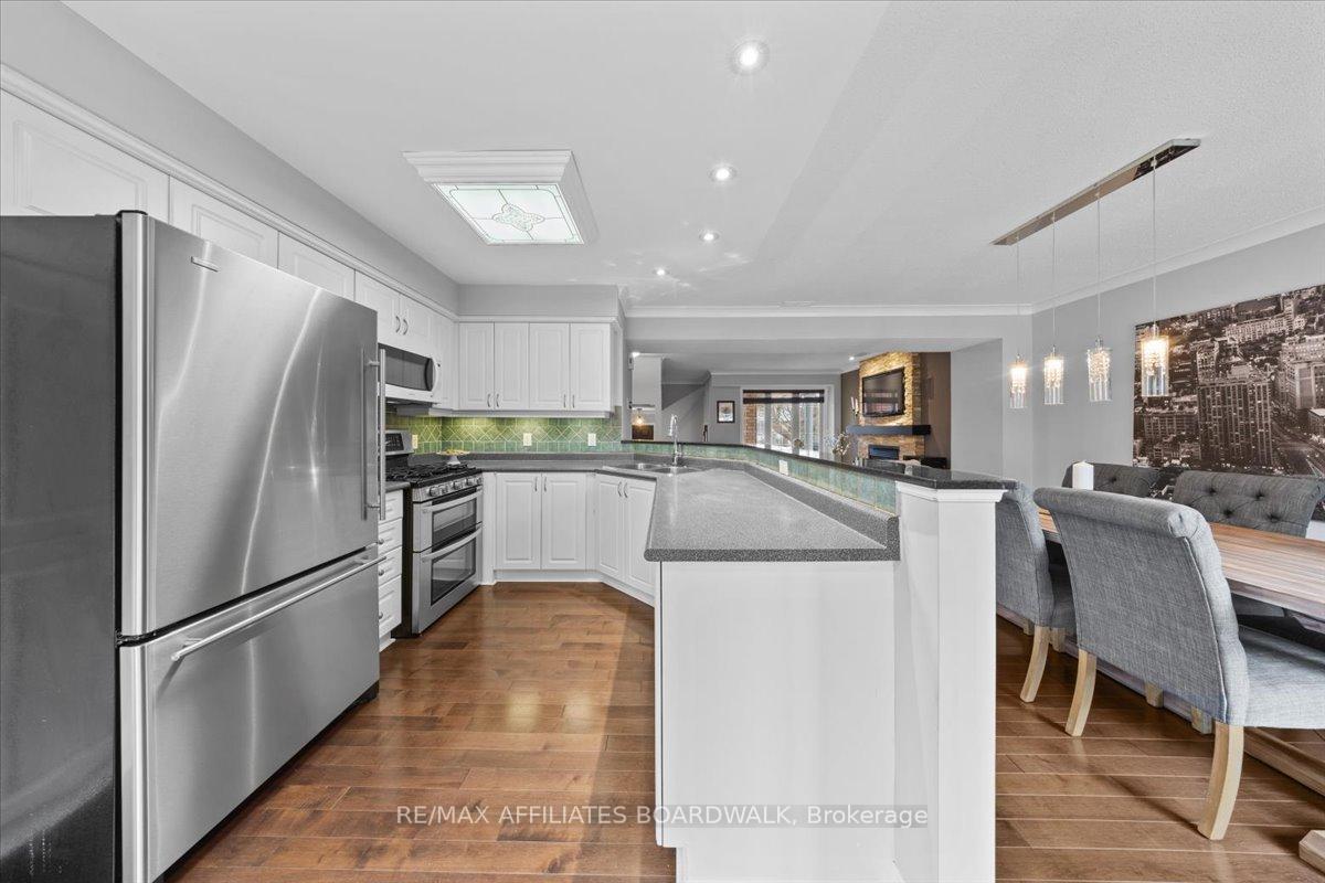 Photo 16 of 1199 Clyde Avenue, Ottawa, Central Park — HOMEH
