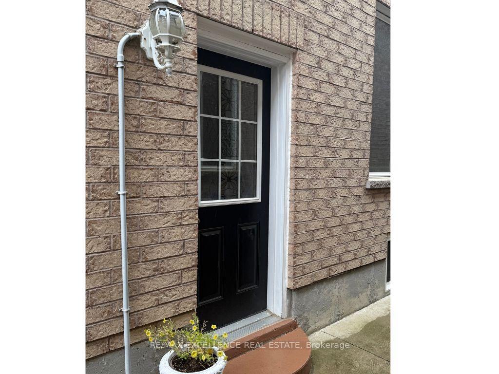 Photo 3 of 90 Game Creek Crescent, Brampton, Northwest Sandalwood Parkway — HOMEH