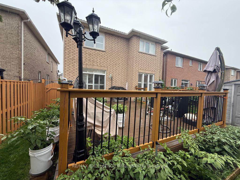 Photo 5 of 90 Game Creek Crescent, Brampton, Northwest Sandalwood Parkway — HOMEH