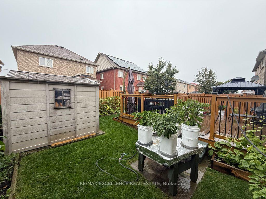 Photo 7 of 90 Game Creek Crescent, Brampton, Northwest Sandalwood Parkway — HOMEH