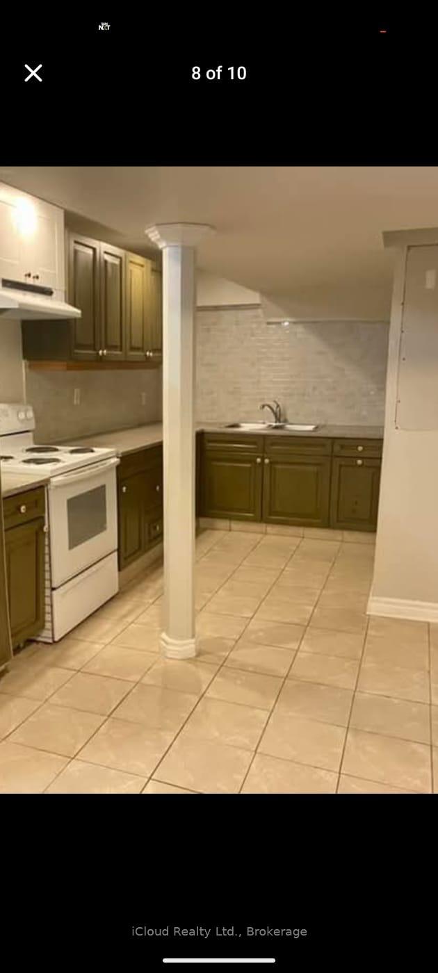 Photo 12 of 81 Crown Victoria Drive, Brampton, Fletcher's Meadow — HOMEH