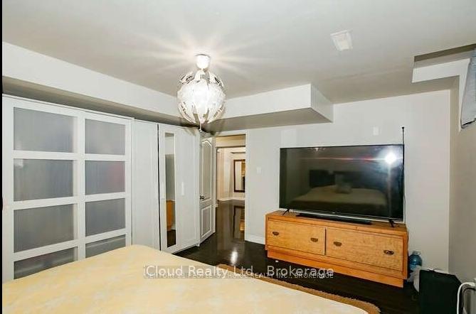 Photo 18 of 81 Crown Victoria Drive, Brampton, Fletcher's Meadow — HOMEH