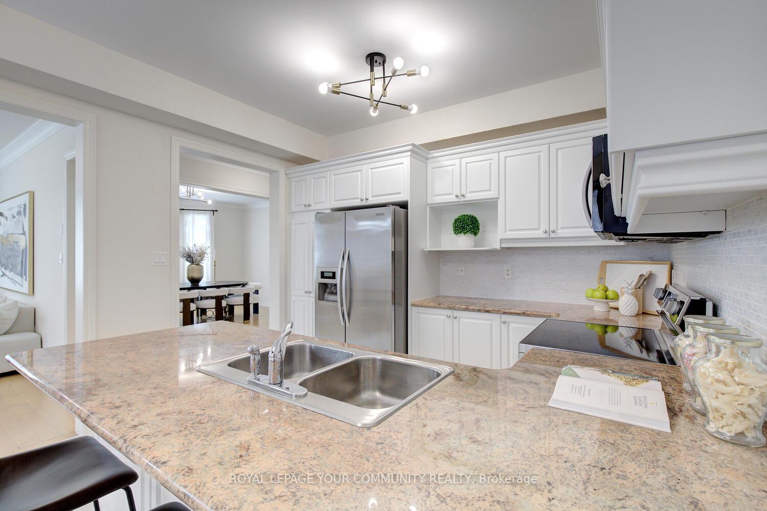Photo 17 of 176 Retreat Boulevard N, Vaughan, Vellore Village — HOMEH