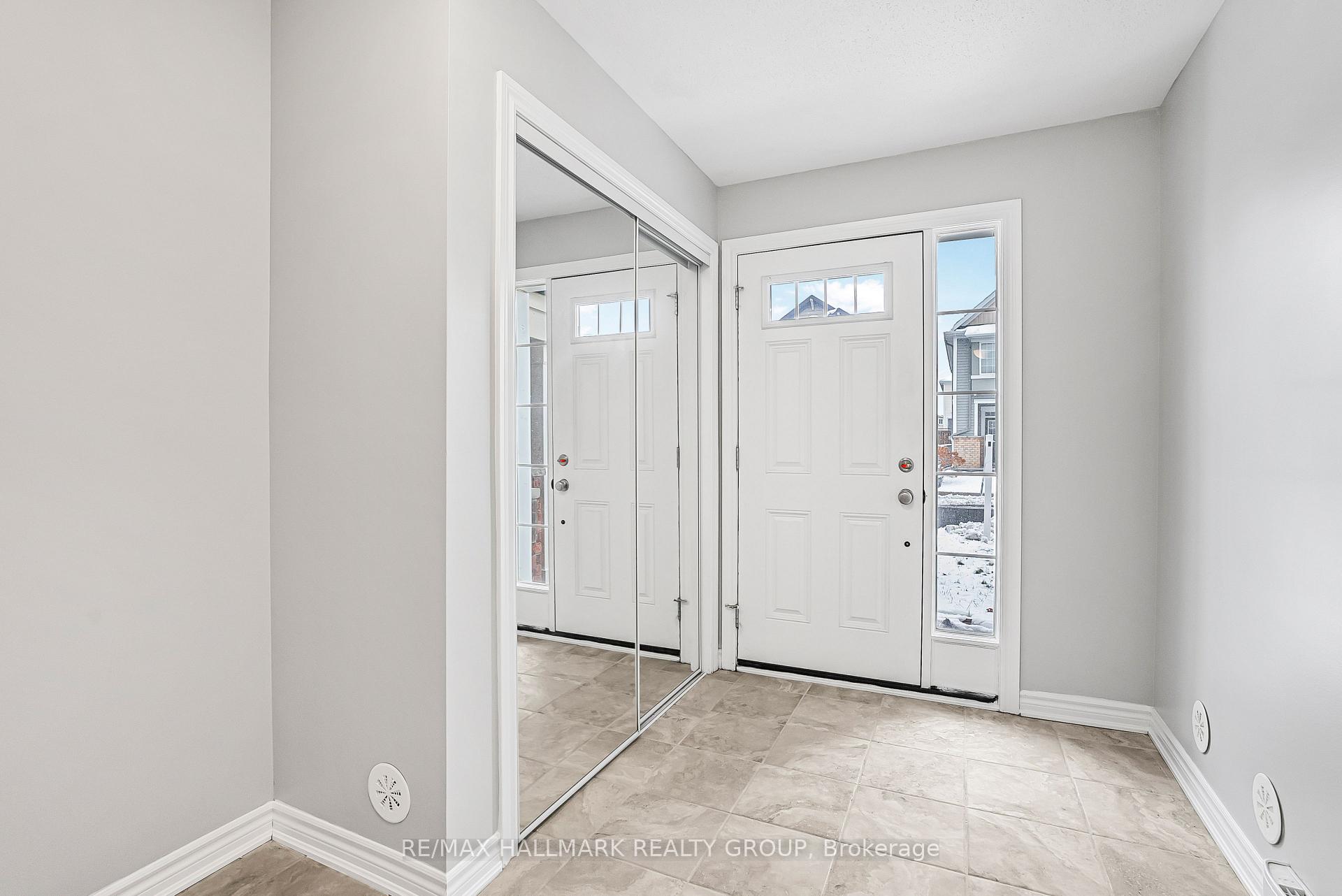 Photo 3 of 627 Bluegill Avenue, Ottawa, Barrhaven - Half Moon Bay — HOMEH