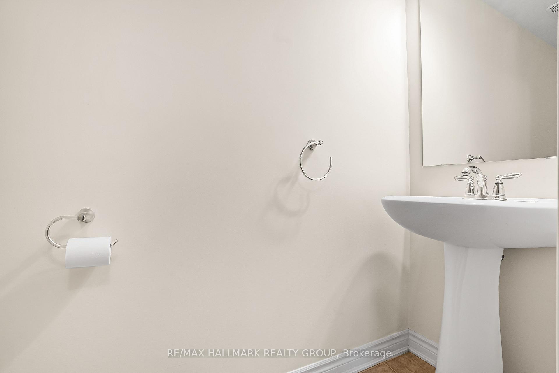 Photo 13 of 627 Bluegill Avenue, Ottawa, Barrhaven - Half Moon Bay — HOMEH