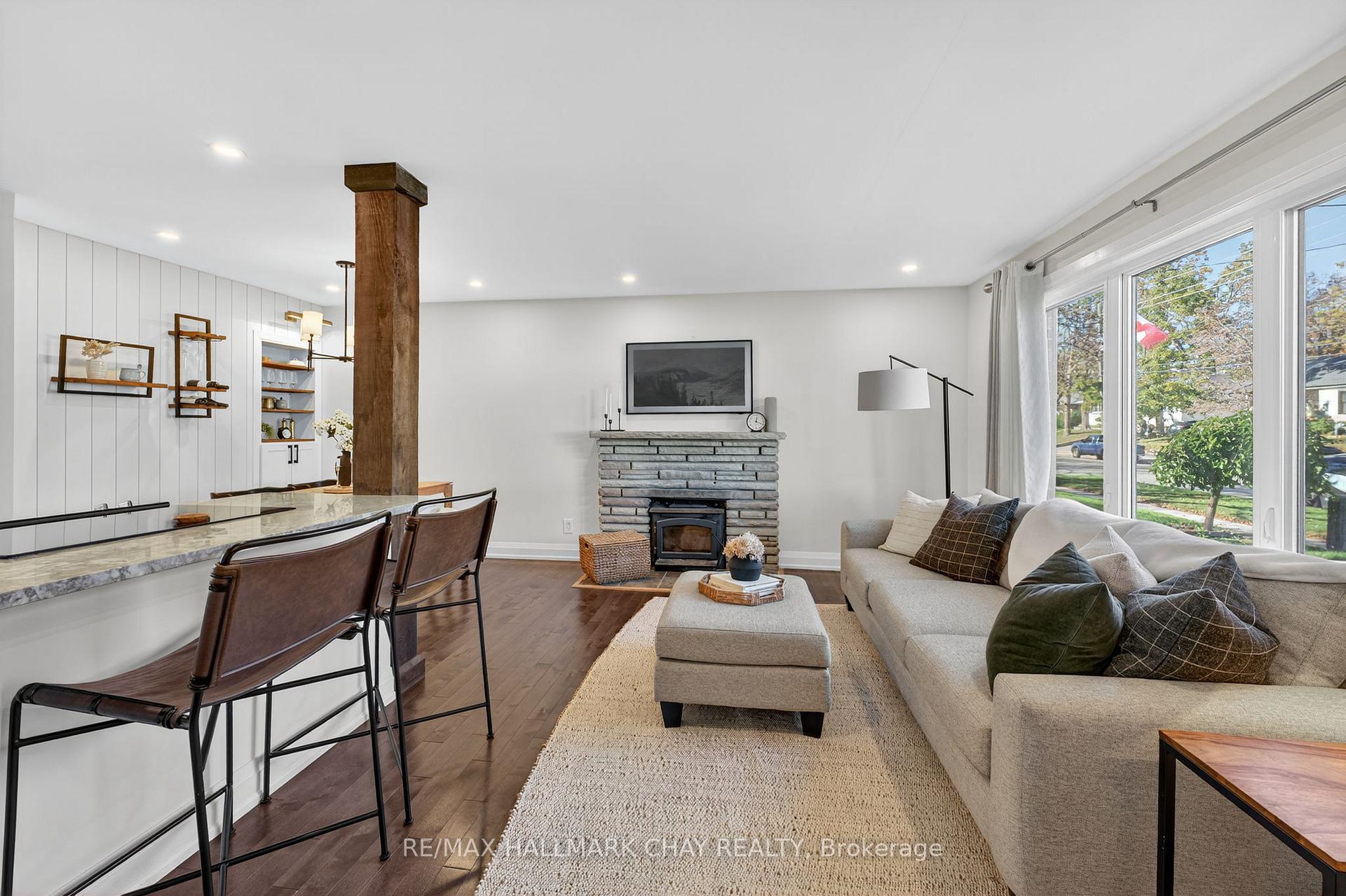 Photo 6 of 255 Codrington Street, Barrie, Codrington — HOMEH