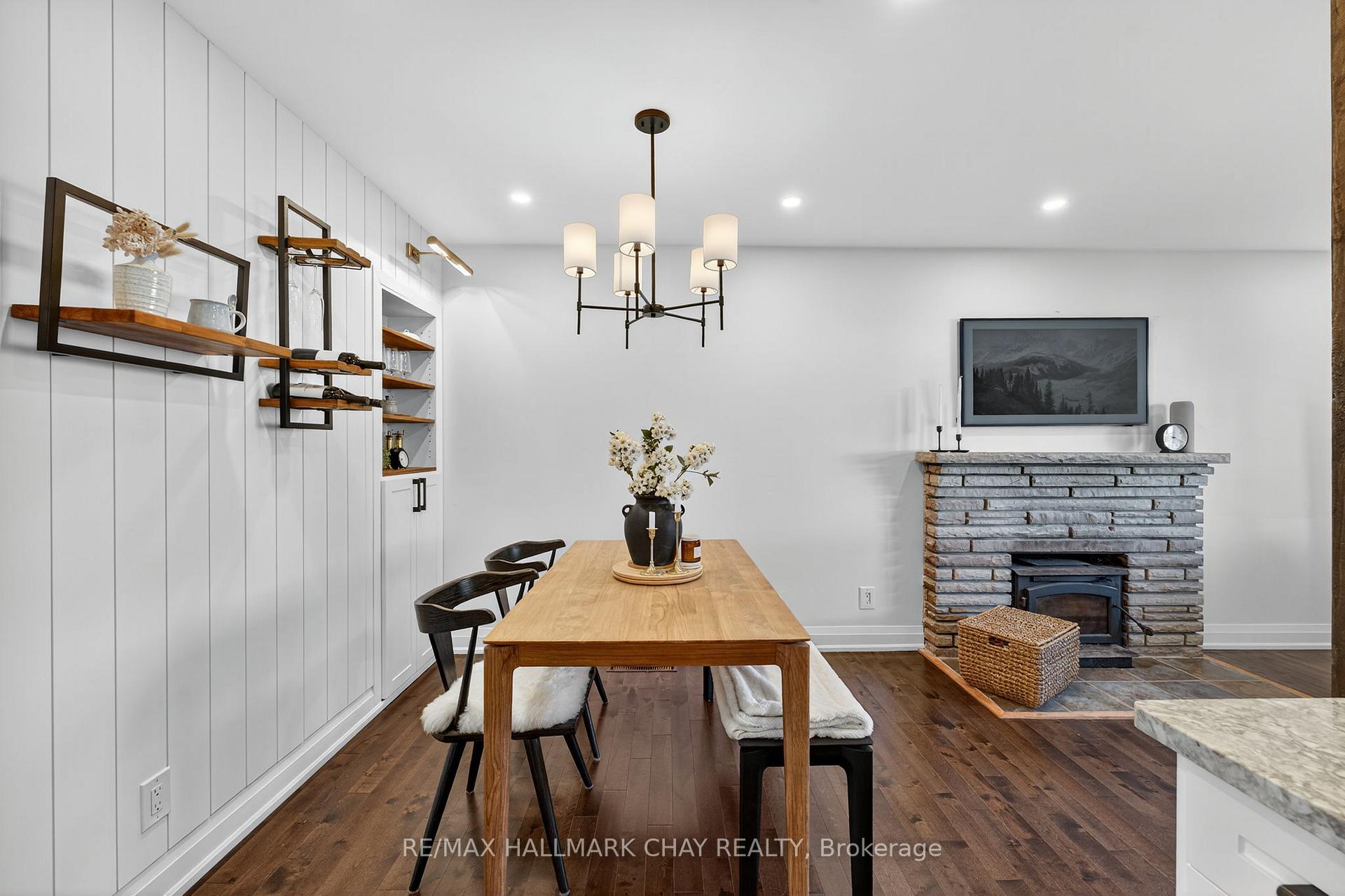 Photo 8 of 255 Codrington Street, Barrie, Codrington — HOMEH