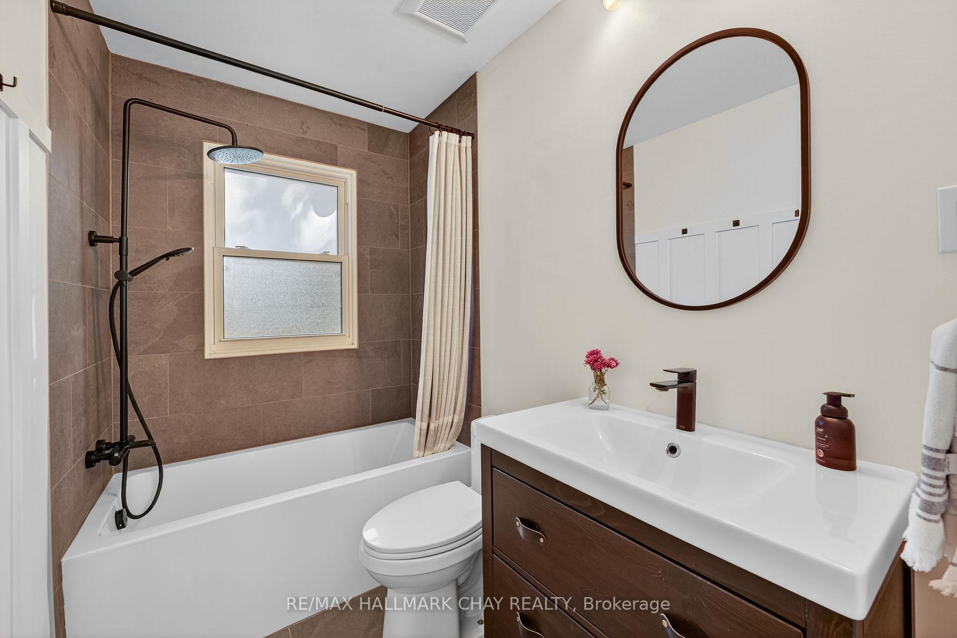 Photo 24 of 255 Codrington Street, Barrie, Codrington — HOMEH