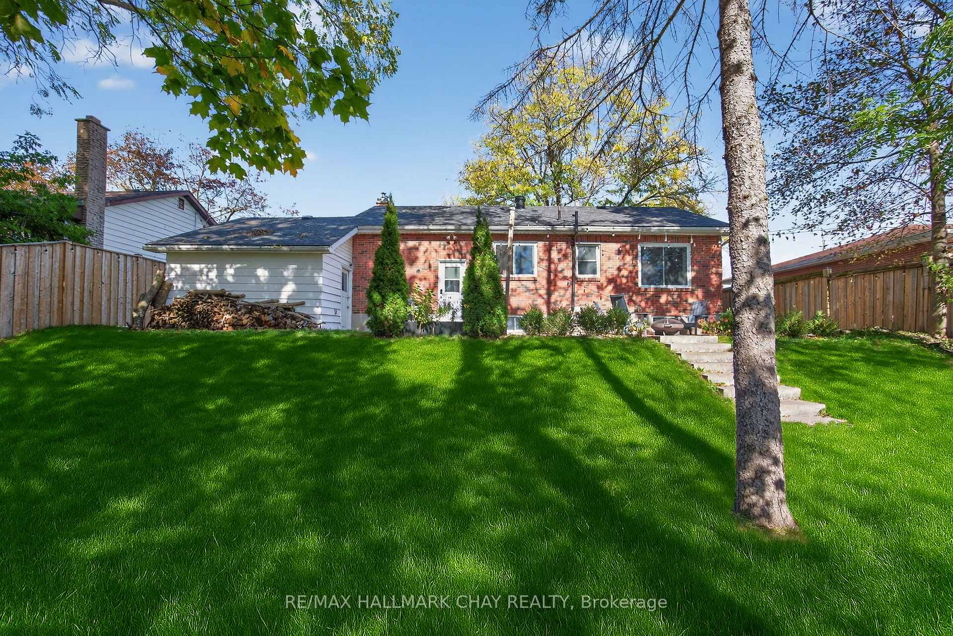 Photo 34 of 255 Codrington Street, Barrie, Codrington — HOMEH