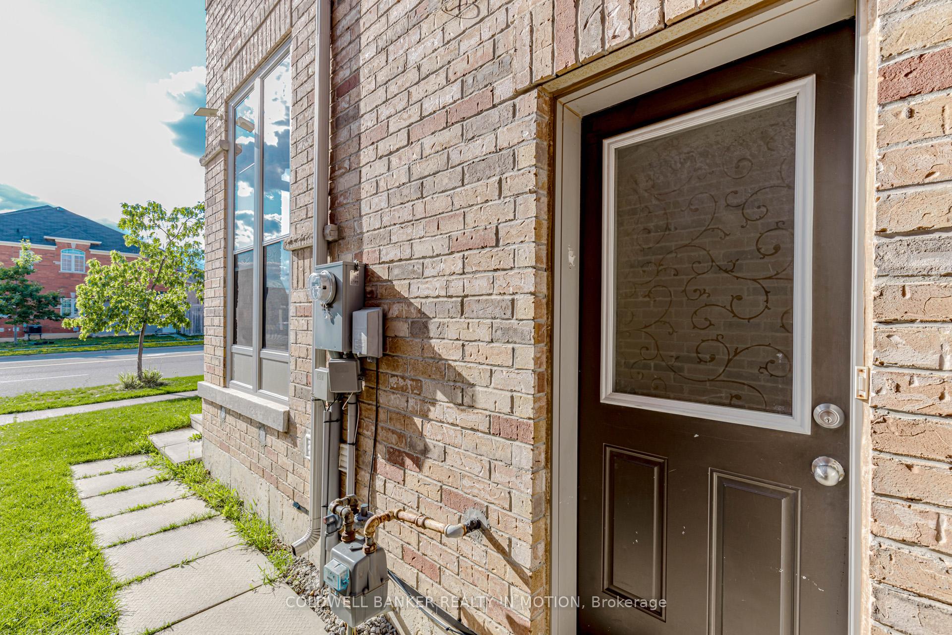 Photo 12 of Unit Basement, 23 Dusk Drive, Brampton, Credit Valley — HOMEH