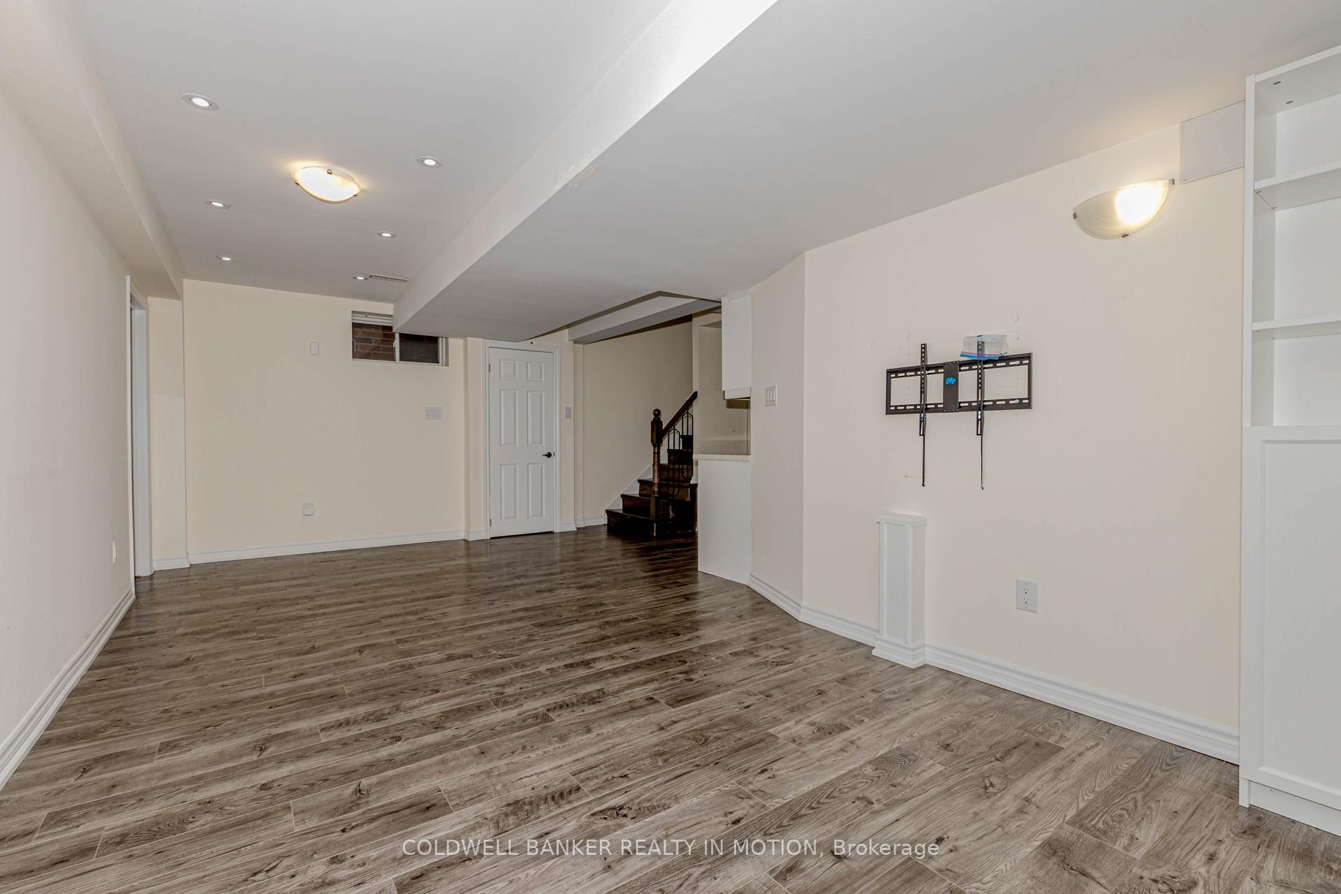 Photo 14 of Unit Basement, 23 Dusk Drive, Brampton, Credit Valley — HOMEH