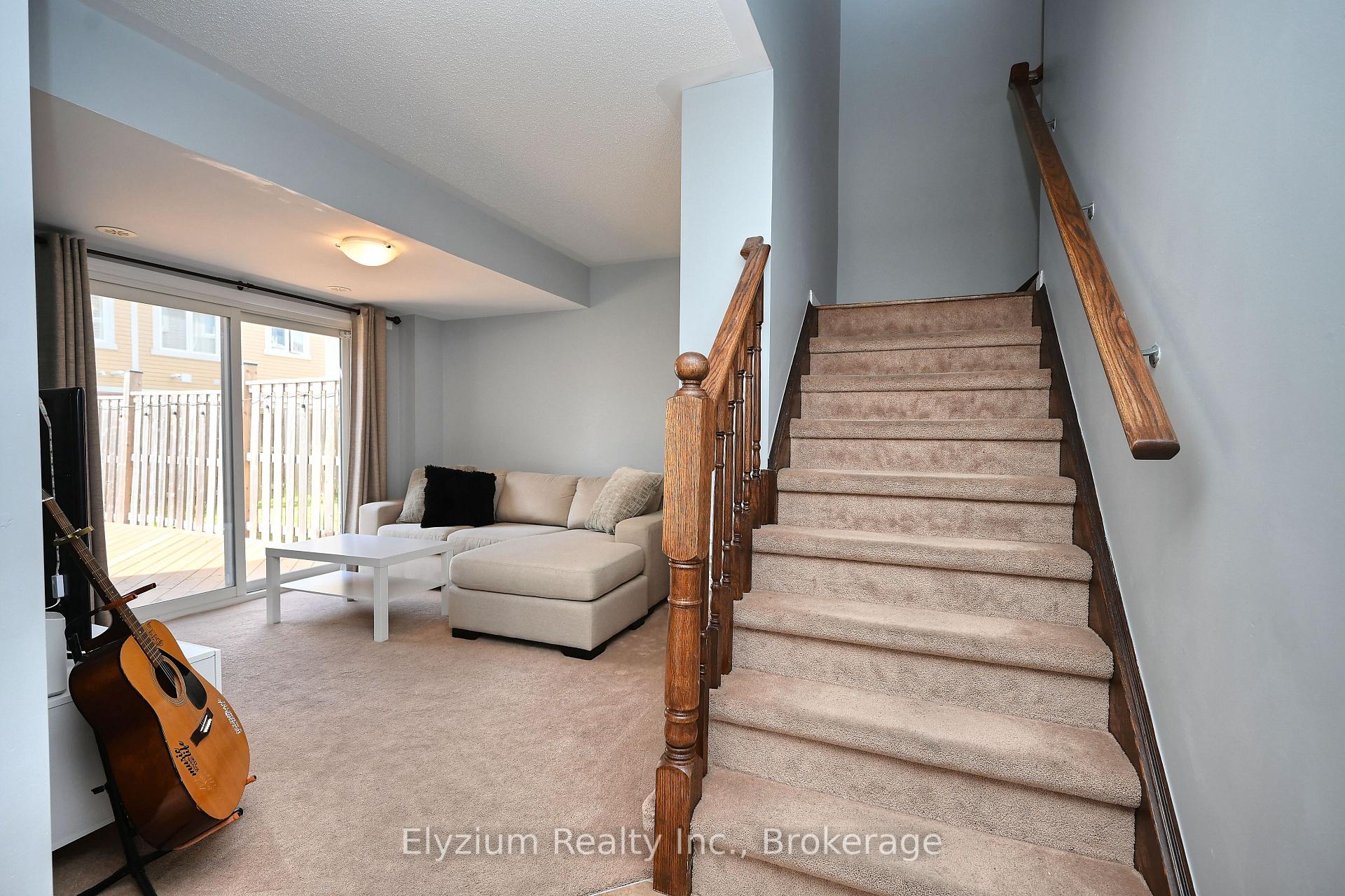 Photo 5 of 60 Lathbury Street, Brampton, Northwest Brampton — HOMEH