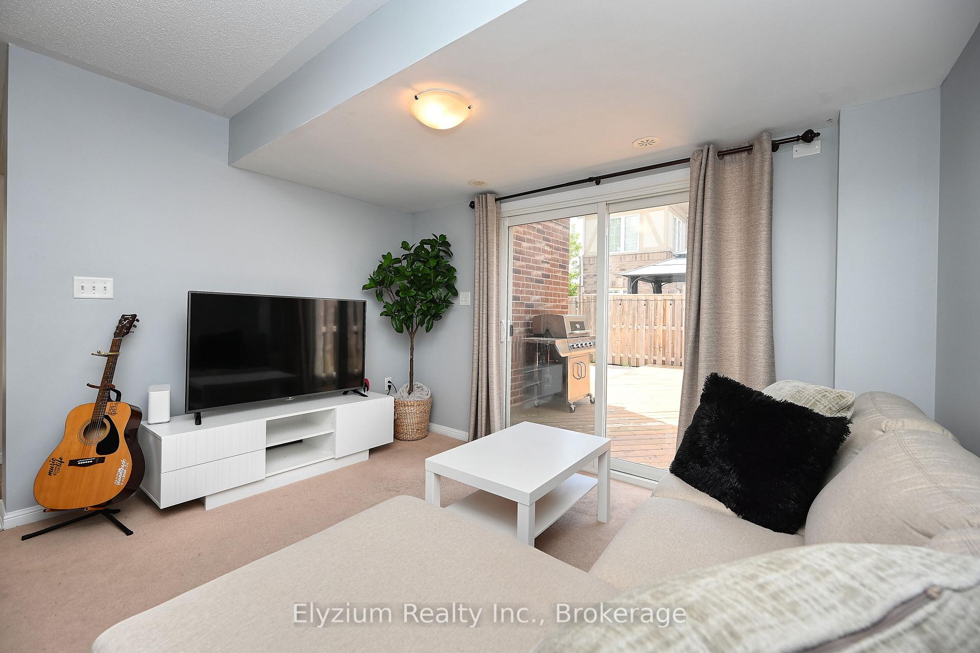 Photo 7 of 60 Lathbury Street, Brampton, Northwest Brampton — HOMEH