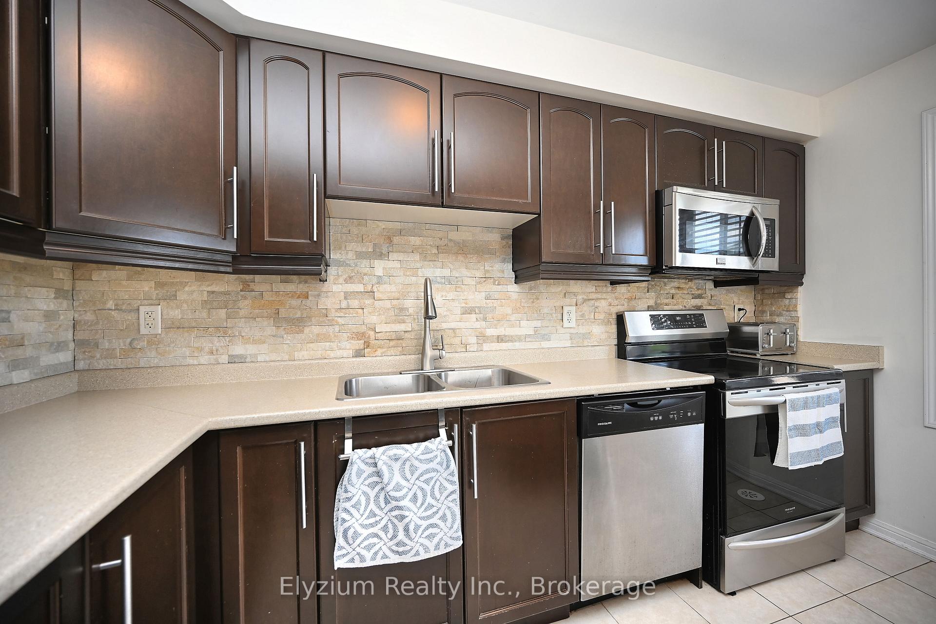 Photo 20 of 60 Lathbury Street, Brampton, Northwest Brampton — HOMEH