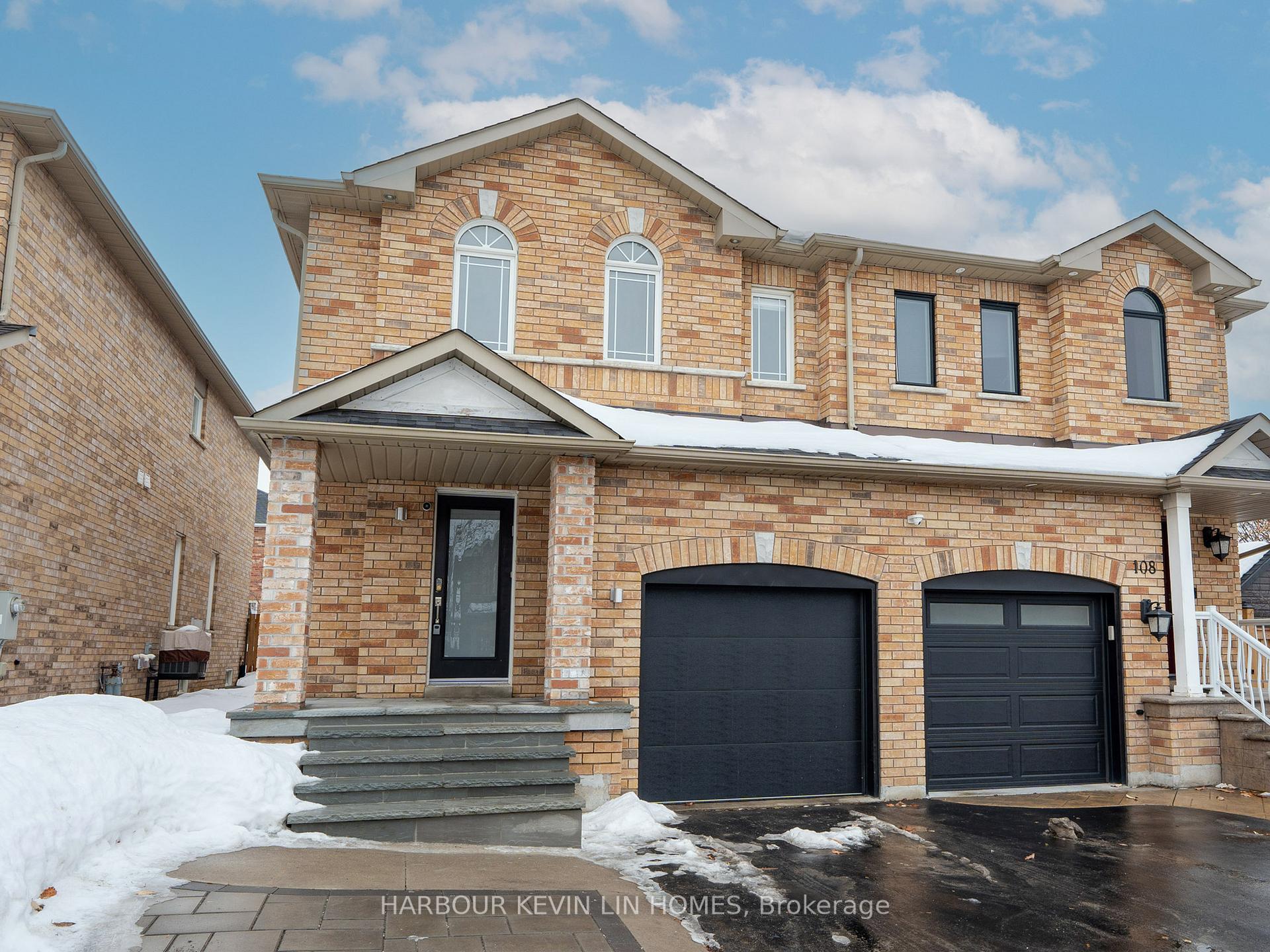 Photo 1 of 106 Blackthorn Drive, Vaughan, Maple — HOMEH