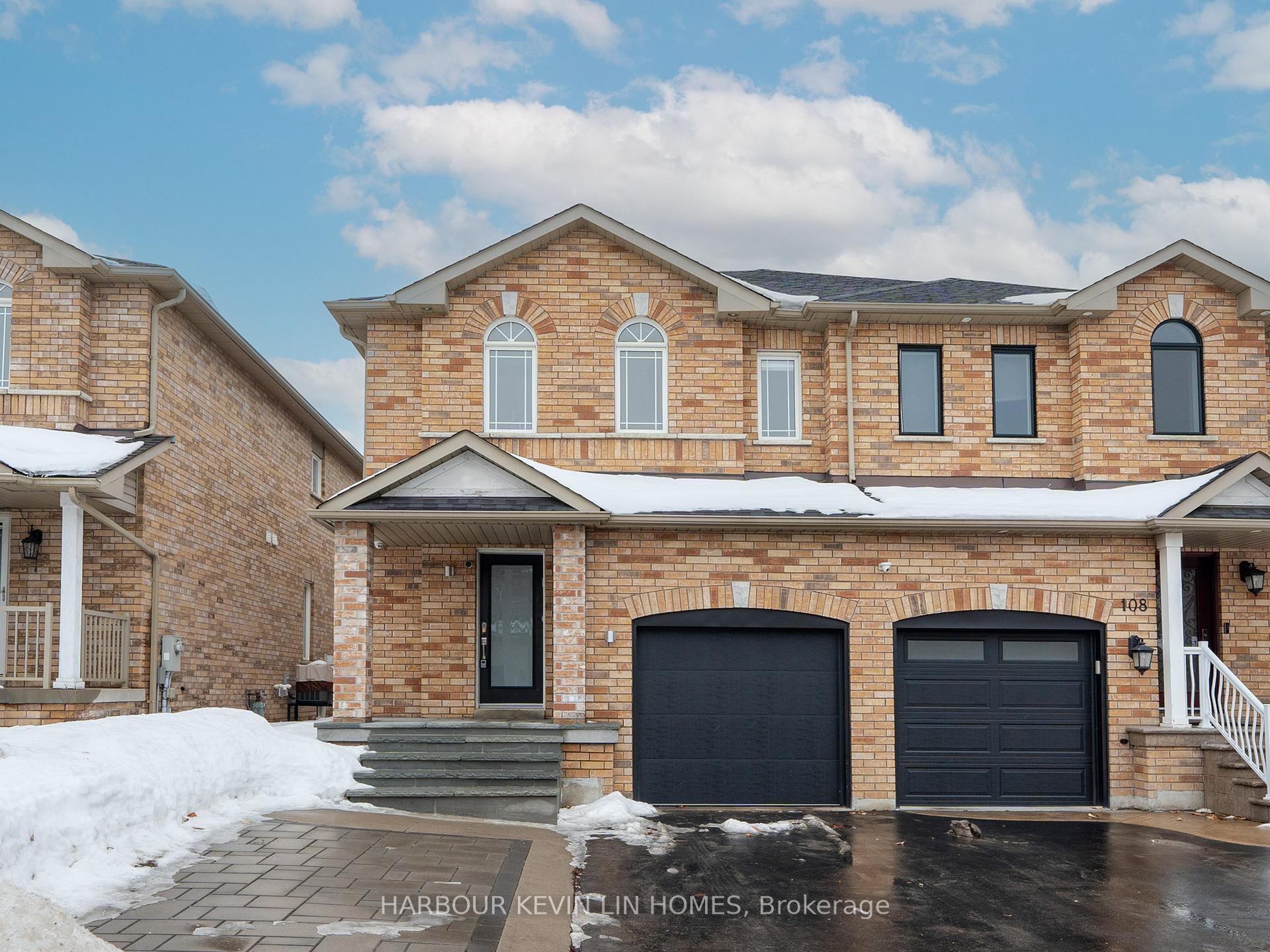 Photo 2 of 106 Blackthorn Drive, Vaughan, Maple — HOMEH