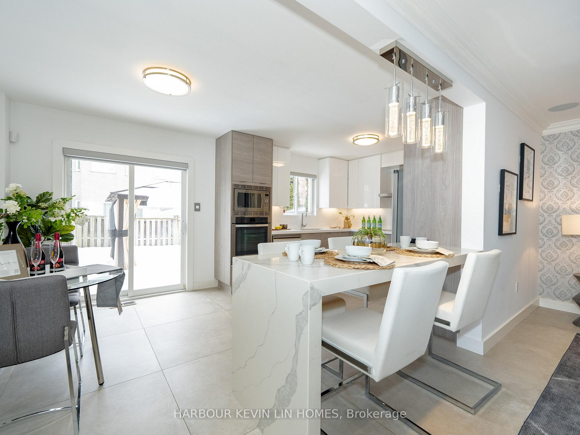 Photo 14 of 106 Blackthorn Drive, Vaughan, Maple — HOMEH