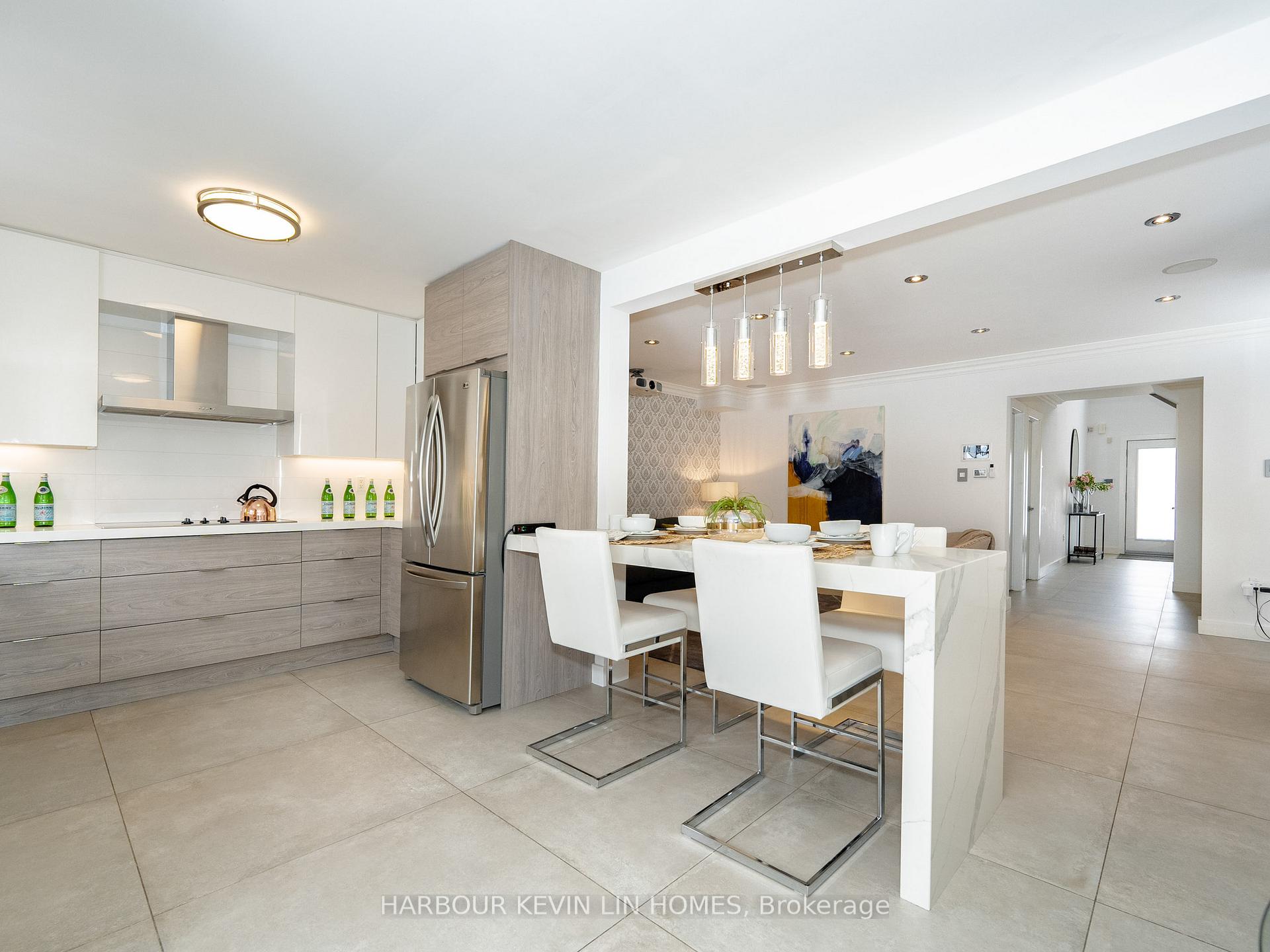 Photo 16 of 106 Blackthorn Drive, Vaughan, Maple — HOMEH