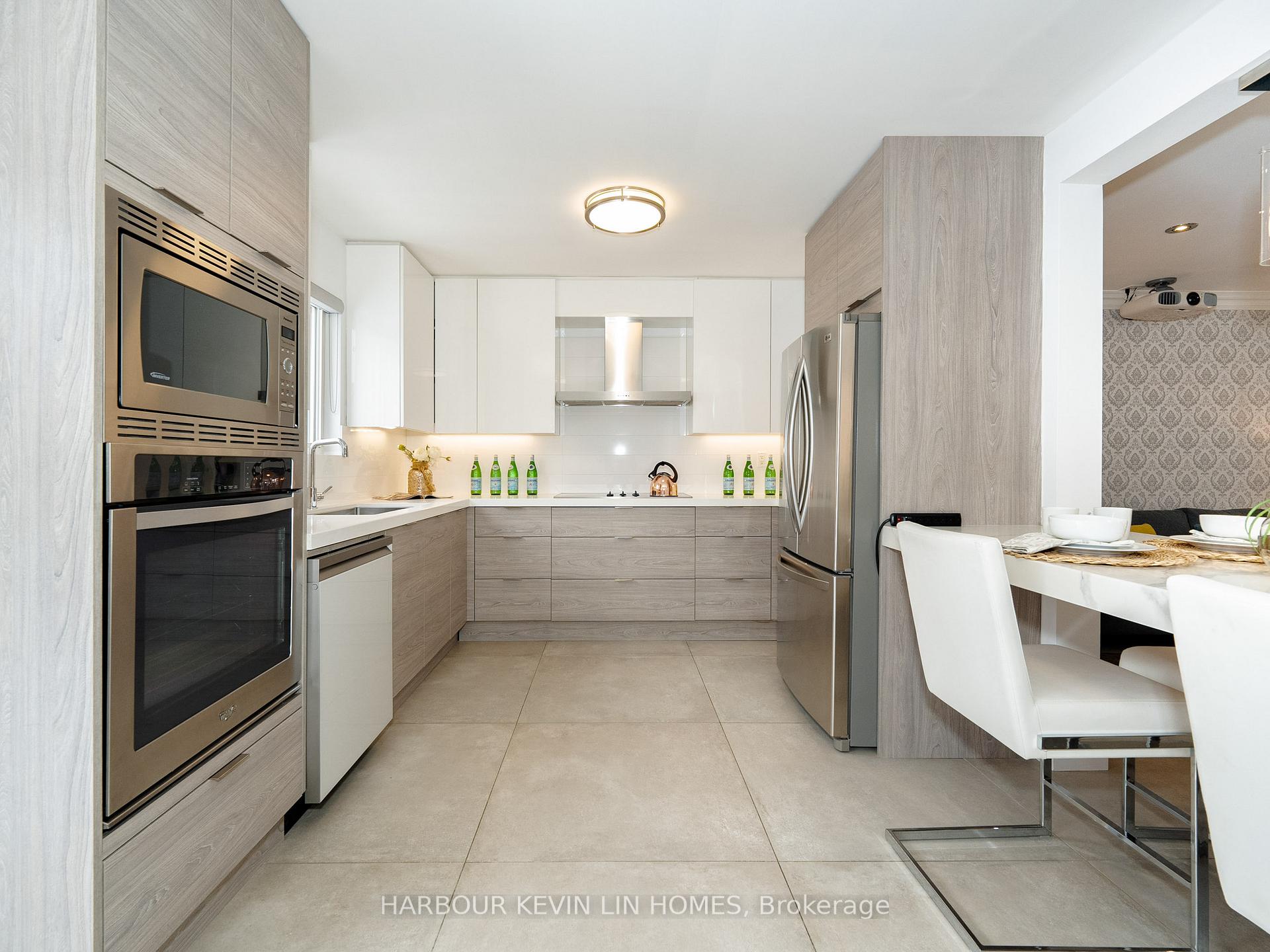 Photo 19 of 106 Blackthorn Drive, Vaughan, Maple — HOMEH