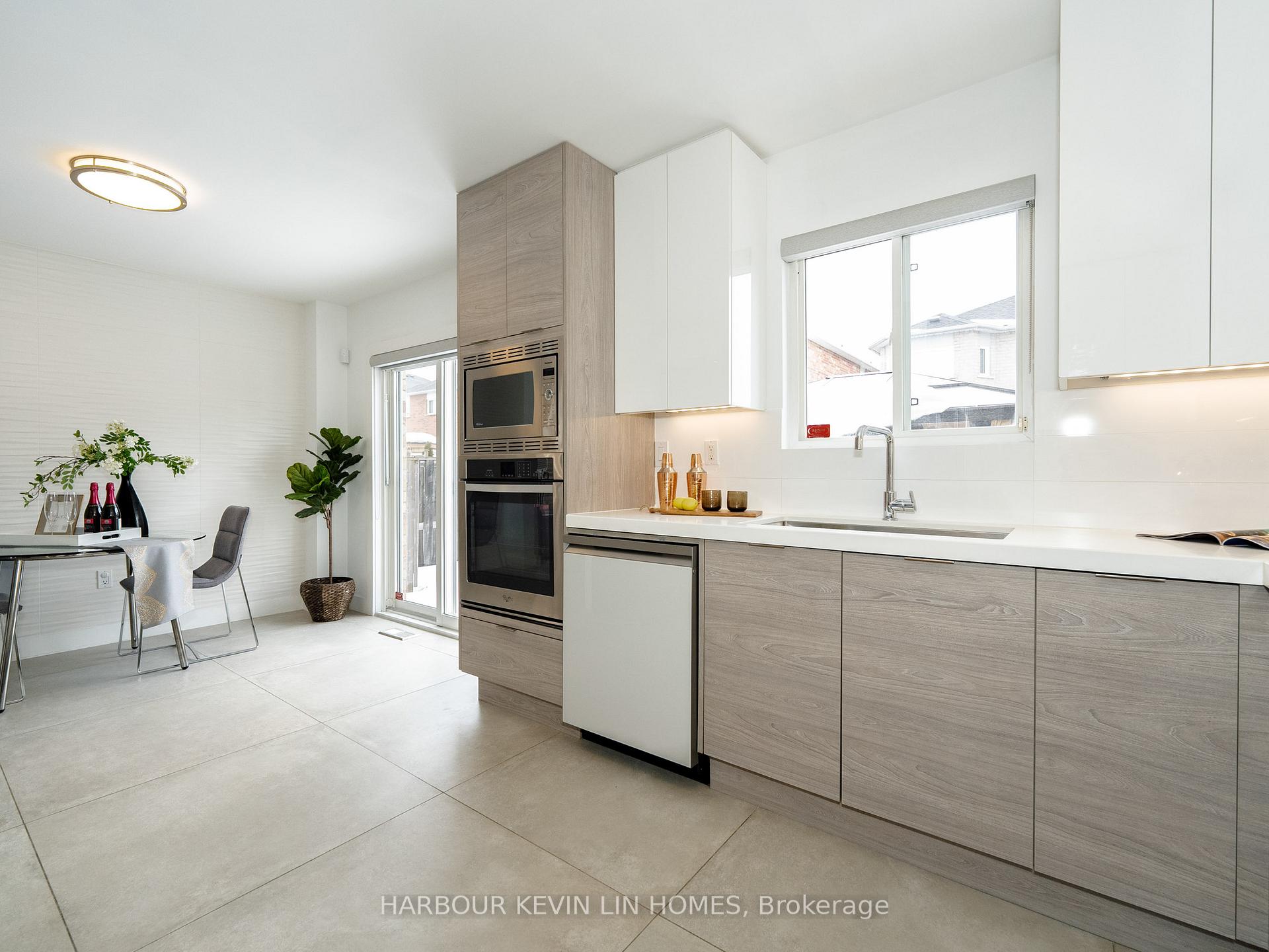 Photo 22 of 106 Blackthorn Drive, Vaughan, Maple — HOMEH