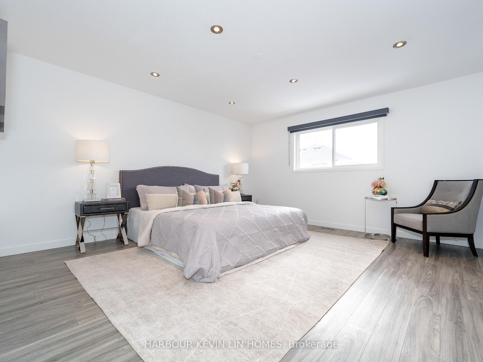 Photo 34 of 106 Blackthorn Drive, Vaughan, Maple — HOMEH