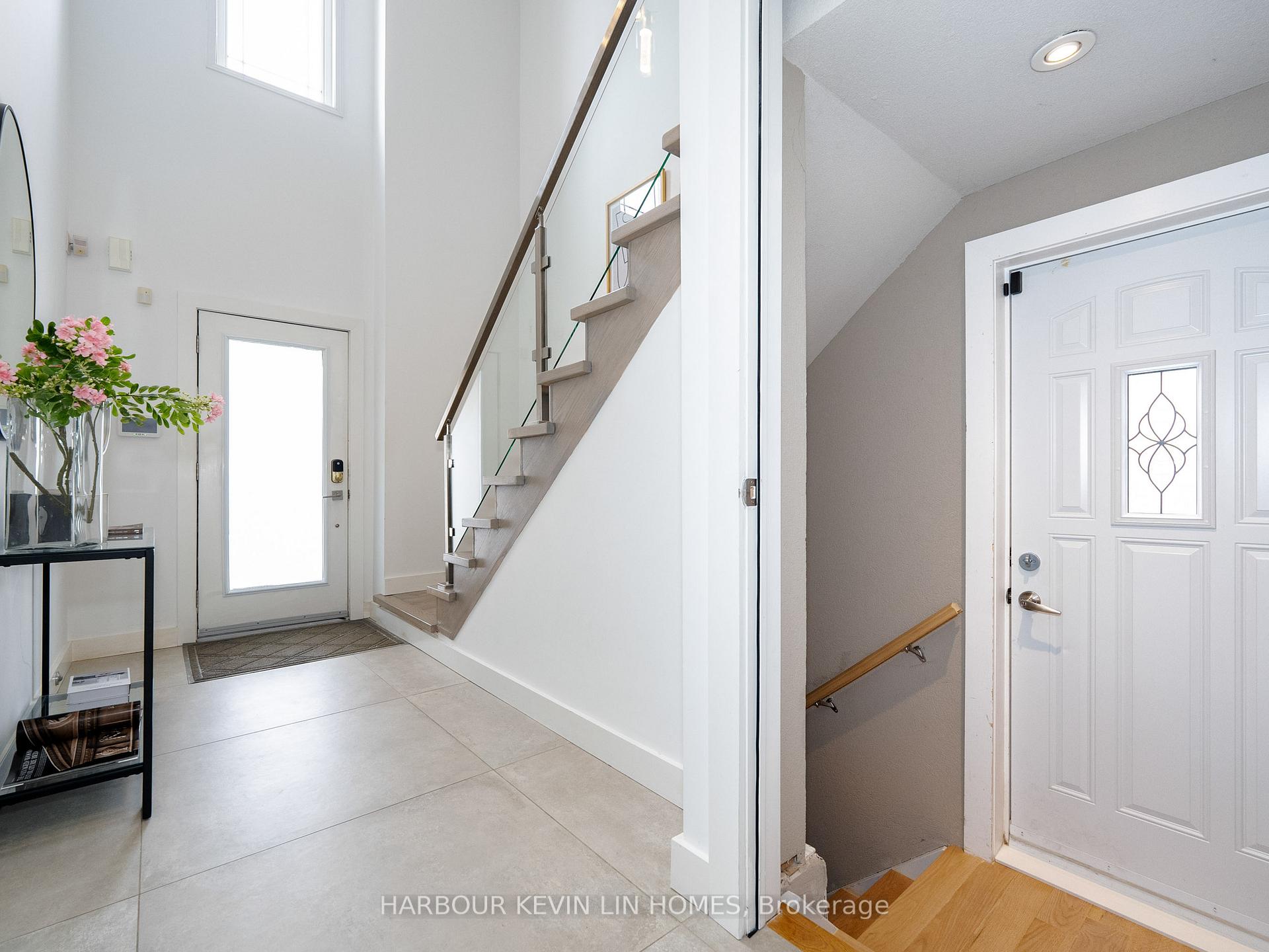Photo 38 of 106 Blackthorn Drive, Vaughan, Maple — HOMEH