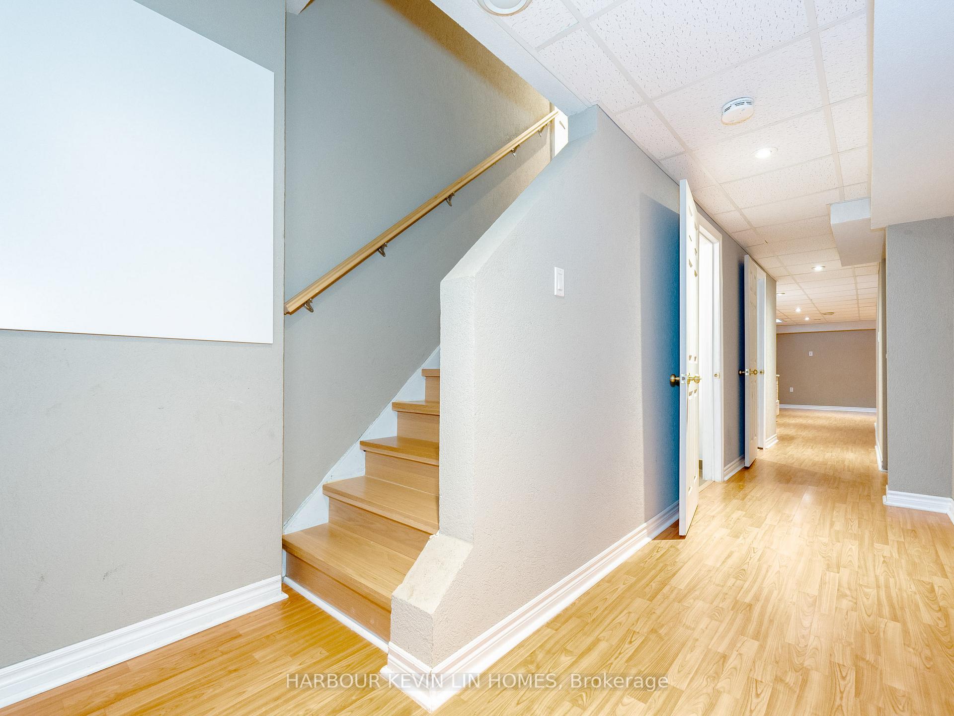 Photo 39 of 106 Blackthorn Drive, Vaughan, Maple — HOMEH