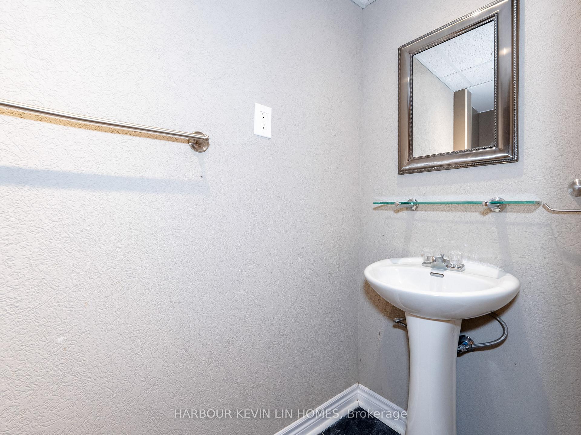 Photo 41 of 106 Blackthorn Drive, Vaughan, Maple — HOMEH