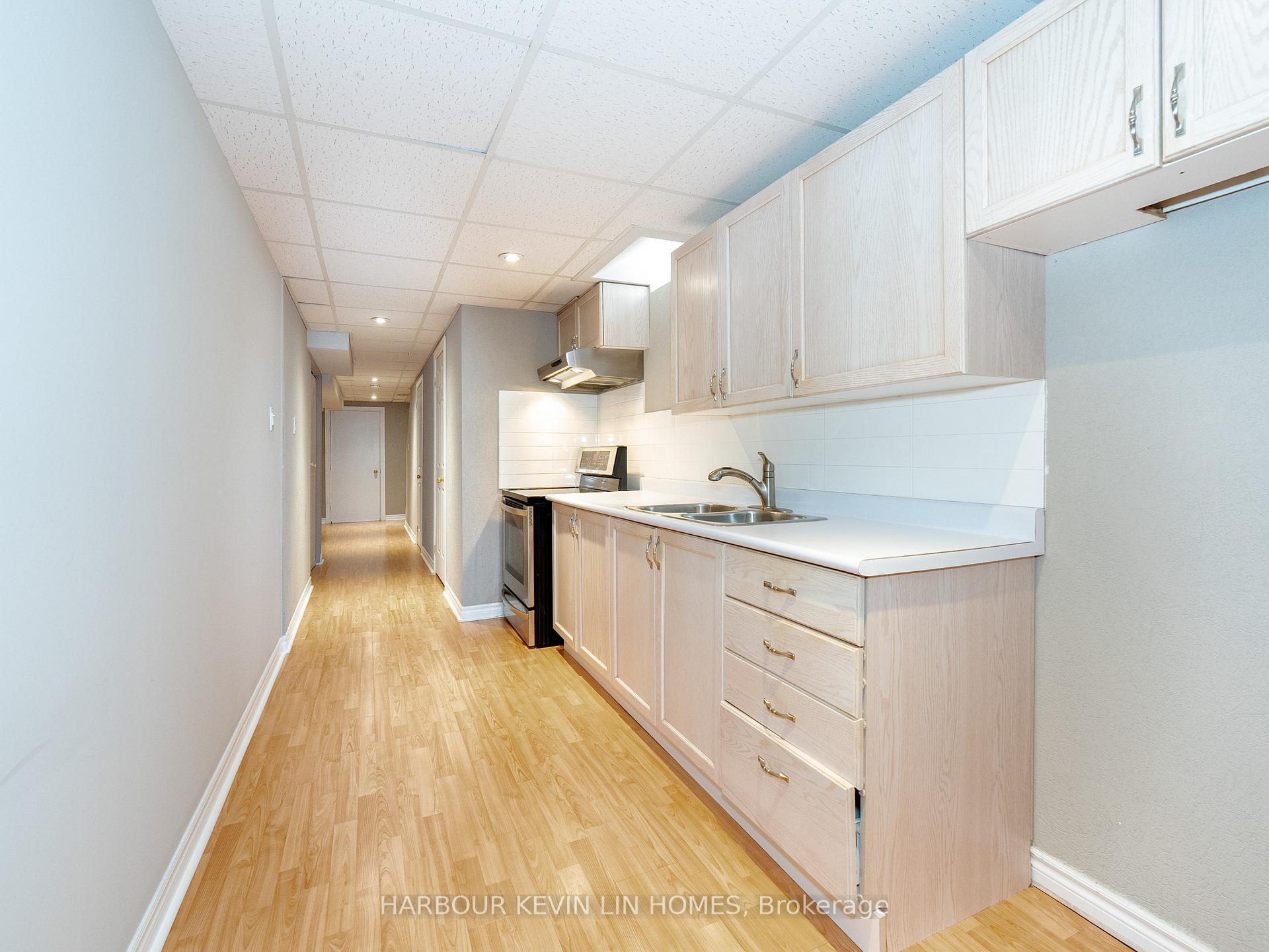Photo 43 of 106 Blackthorn Drive, Vaughan, Maple — HOMEH