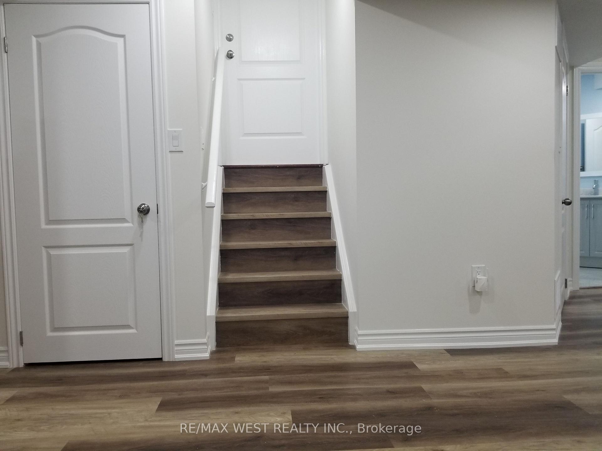 Photo 9 of 18 Leagate Street, Brampton, Fletcher's Meadow — HOMEH