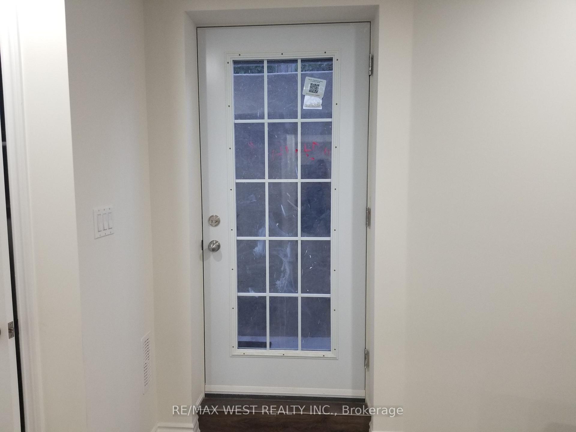 Photo 4 of 18 Leagate Street, Brampton, Fletcher's Meadow — HOMEH
