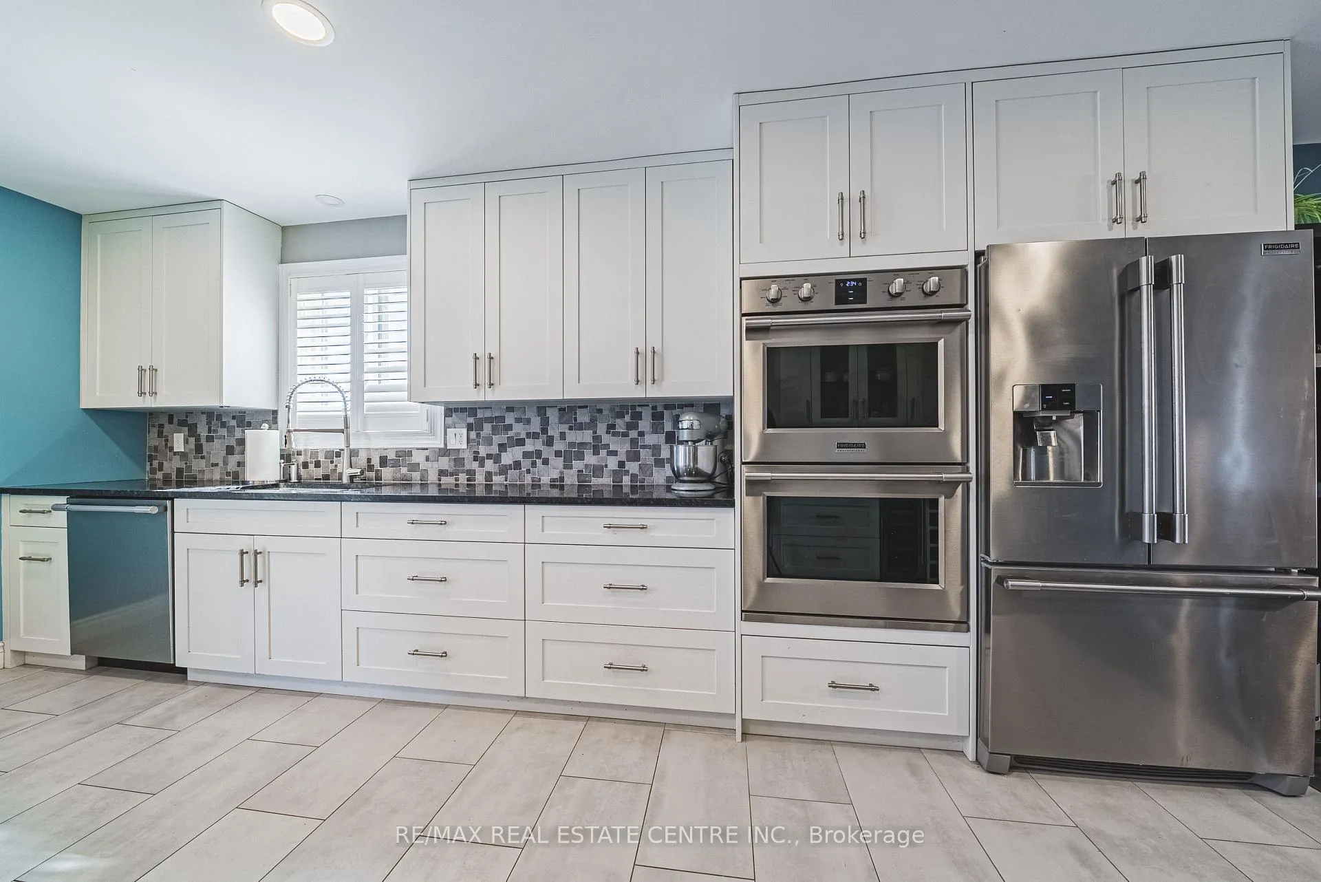 Photo 11 of 19 Liuna Court, Hamilton, Winona Park — HOMEH