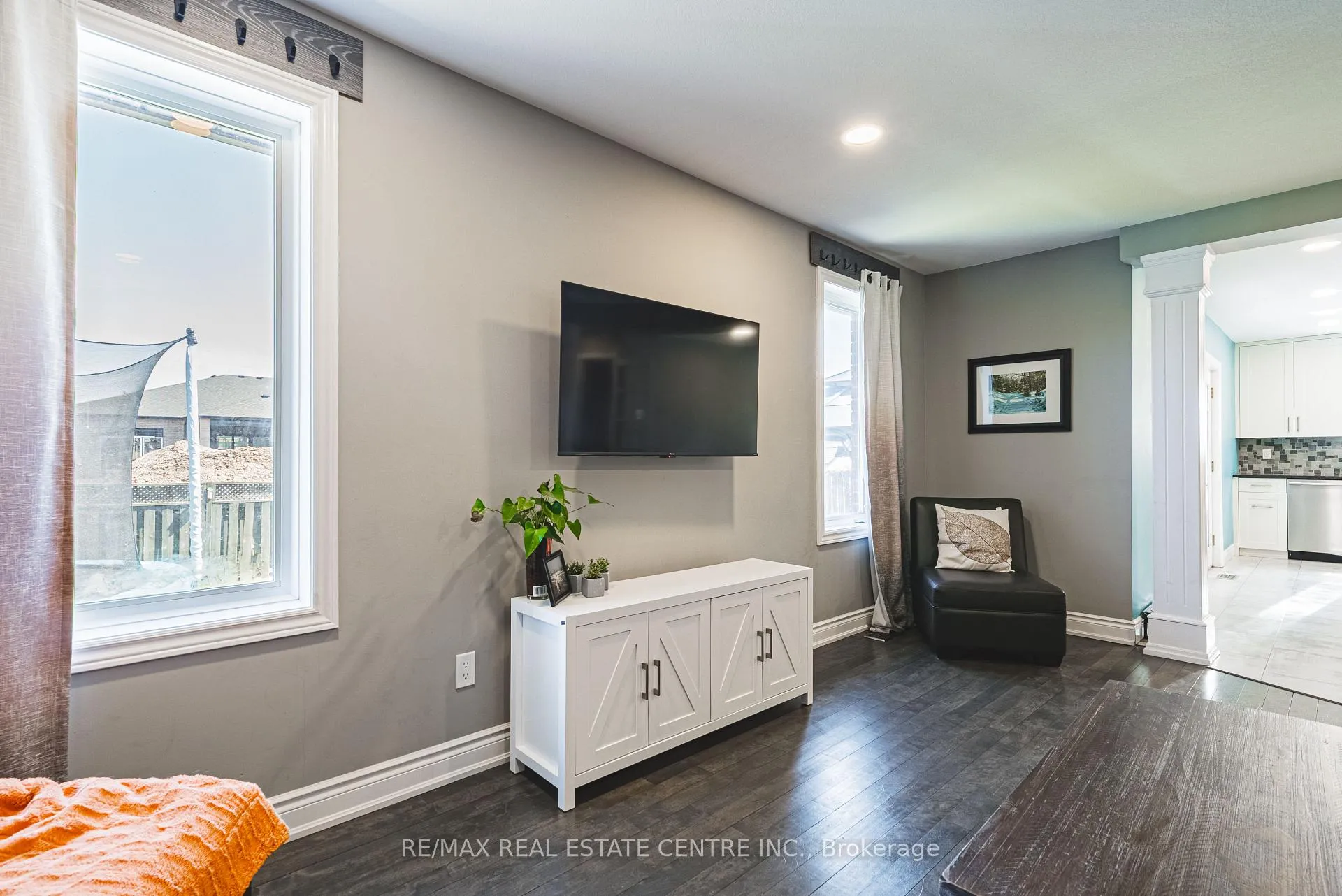 Photo 14 of 19 Liuna Court, Hamilton, Winona Park — HOMEH