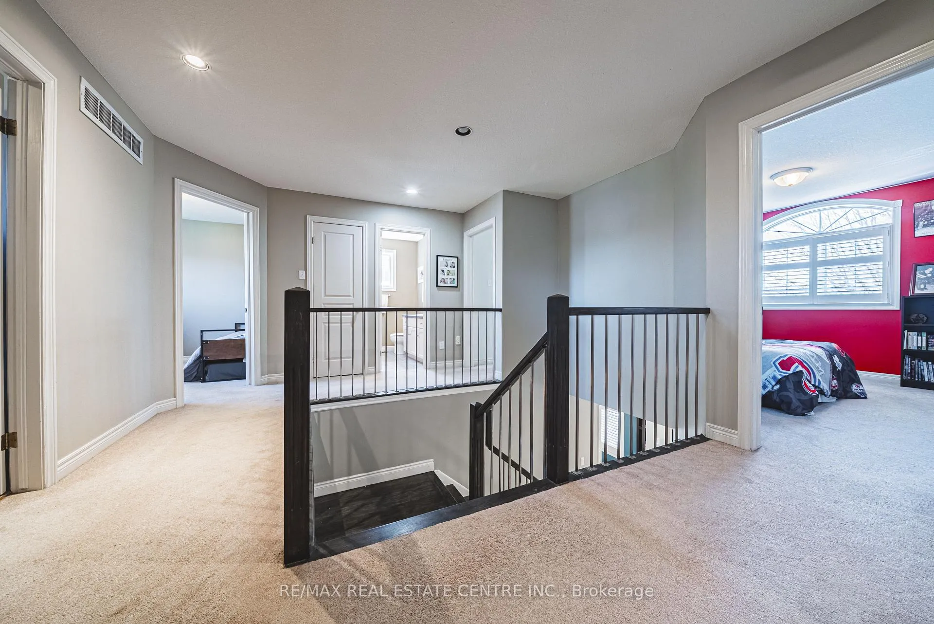 Photo 23 of 19 Liuna Court, Hamilton, Winona Park — HOMEH