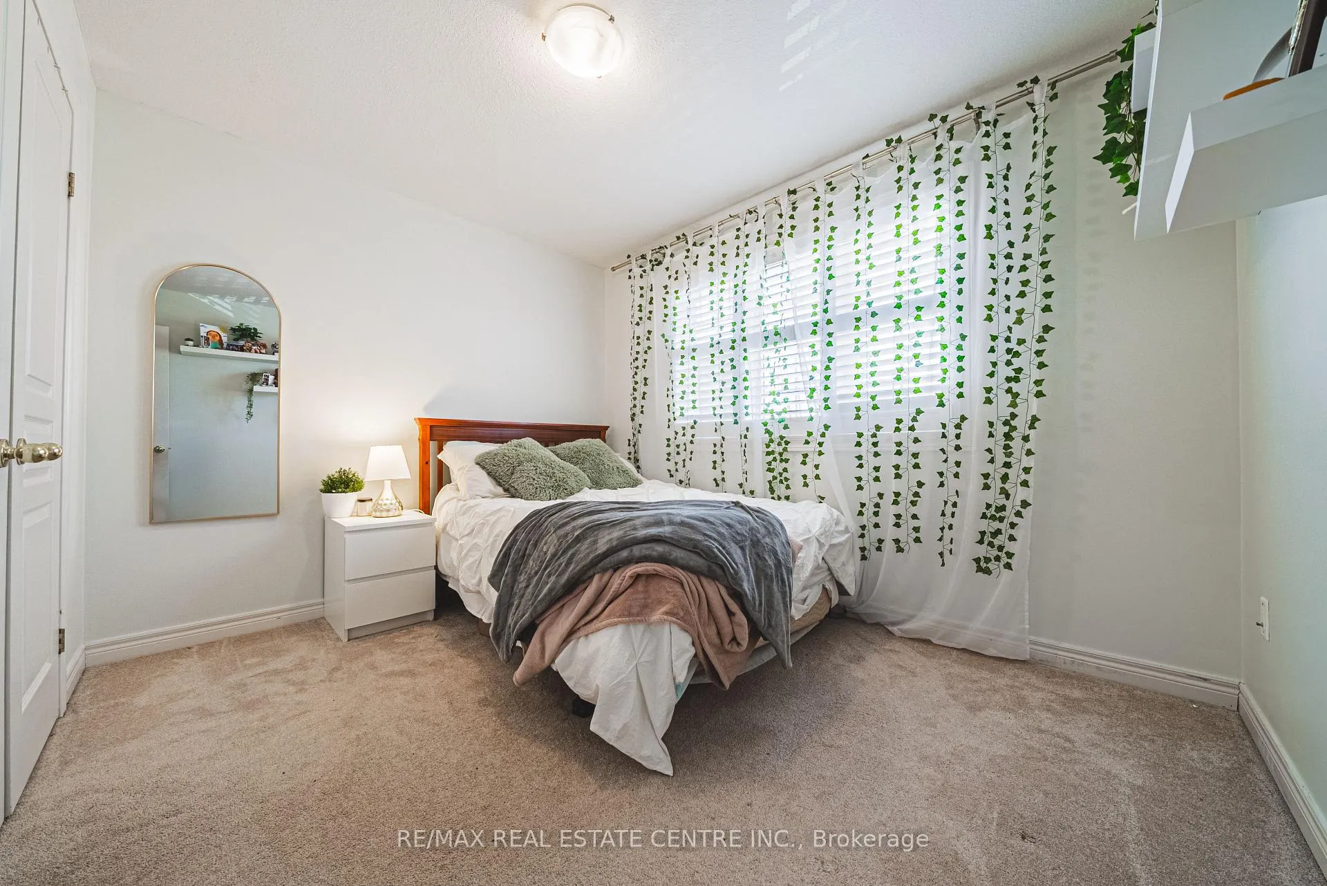 Photo 28 of 19 Liuna Court, Hamilton, Winona Park — HOMEH