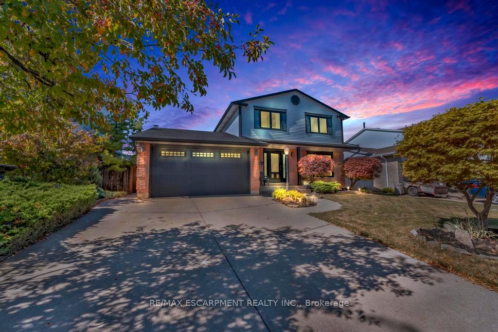 Photo 1 of 14 Greening Avenue, Hamilton, Stoney Creek — HOMEH