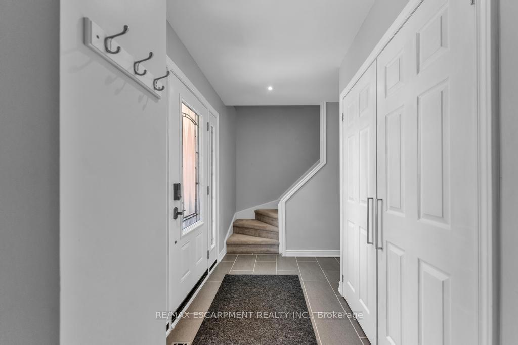 Photo 14 of 14 Greening Avenue, Hamilton, Stoney Creek — HOMEH