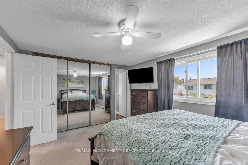 Photo 16 of 14 Greening Avenue, Hamilton, Stoney Creek — HOMEH