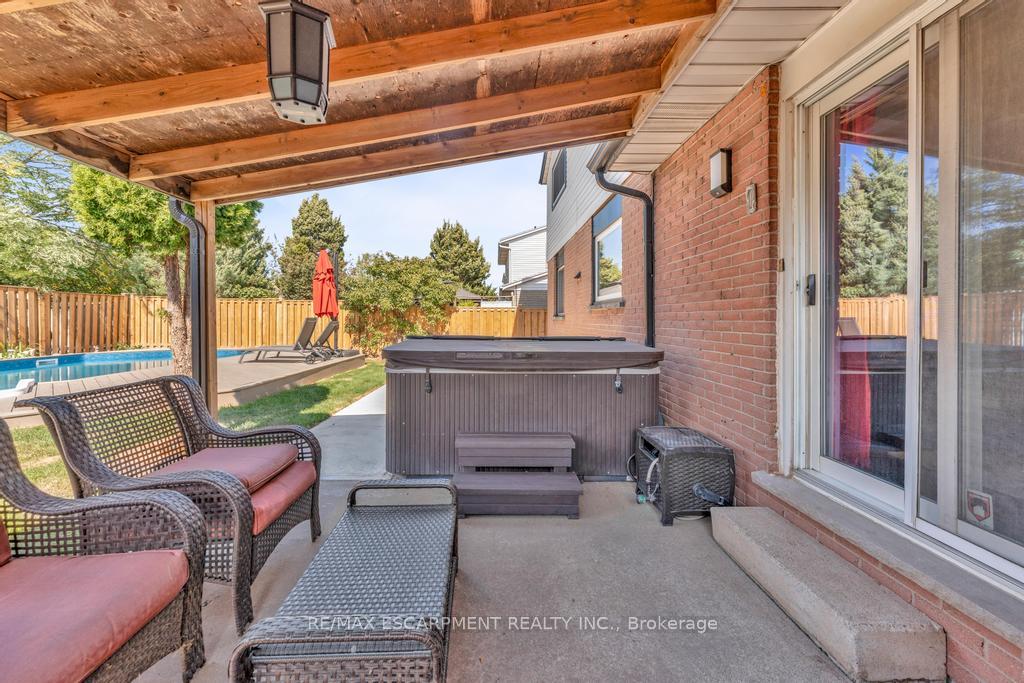 Photo 25 of 14 Greening Avenue, Hamilton, Stoney Creek — HOMEH