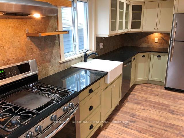 Photo 7 of 20 Ransom Street, Aurora, Aurora Village — HOMEH