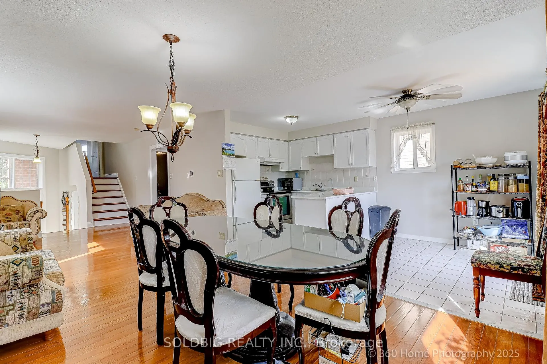 Photo 5 of 25 Trailridge Drive, Brampton, Brampton West — HOMEH